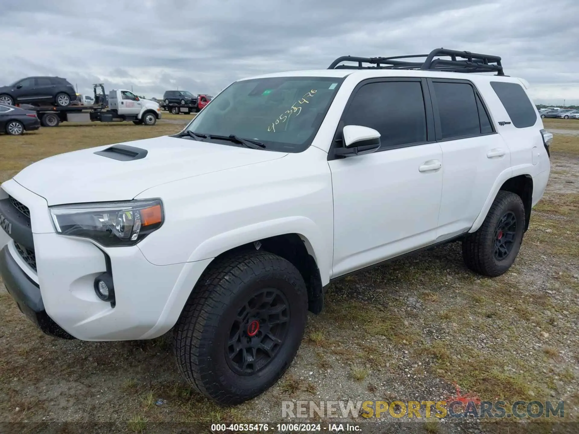 2 Photograph of a damaged car JTELU5JR9M5899988 TOYOTA 4RUNNER 2021