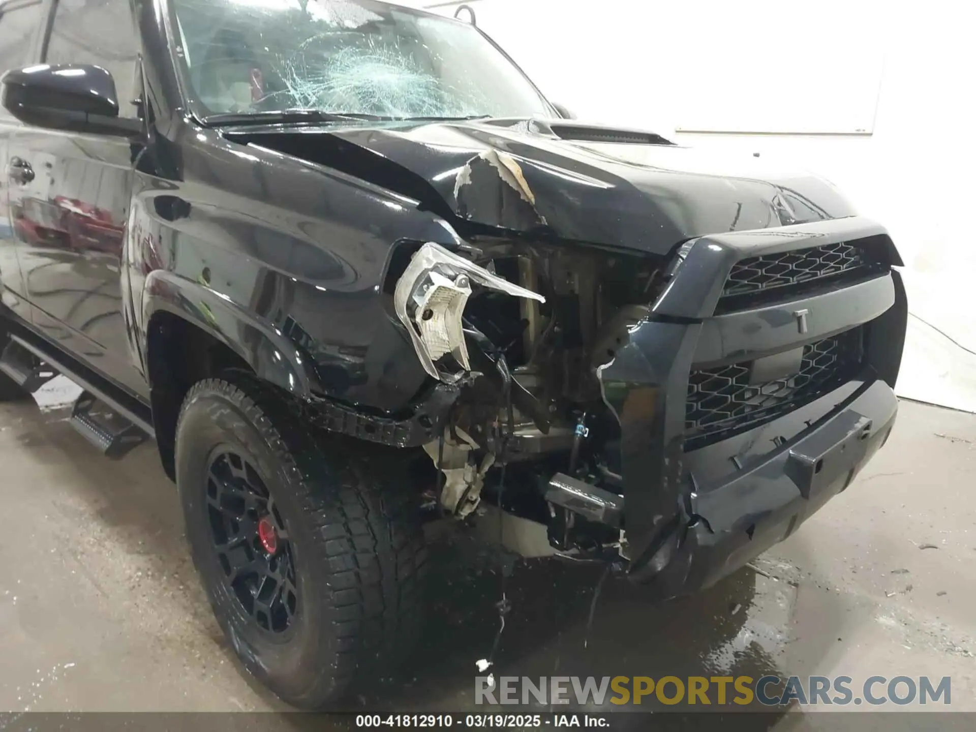 6 Photograph of a damaged car JTELU5JRXM5908553 TOYOTA 4RUNNER 2021
