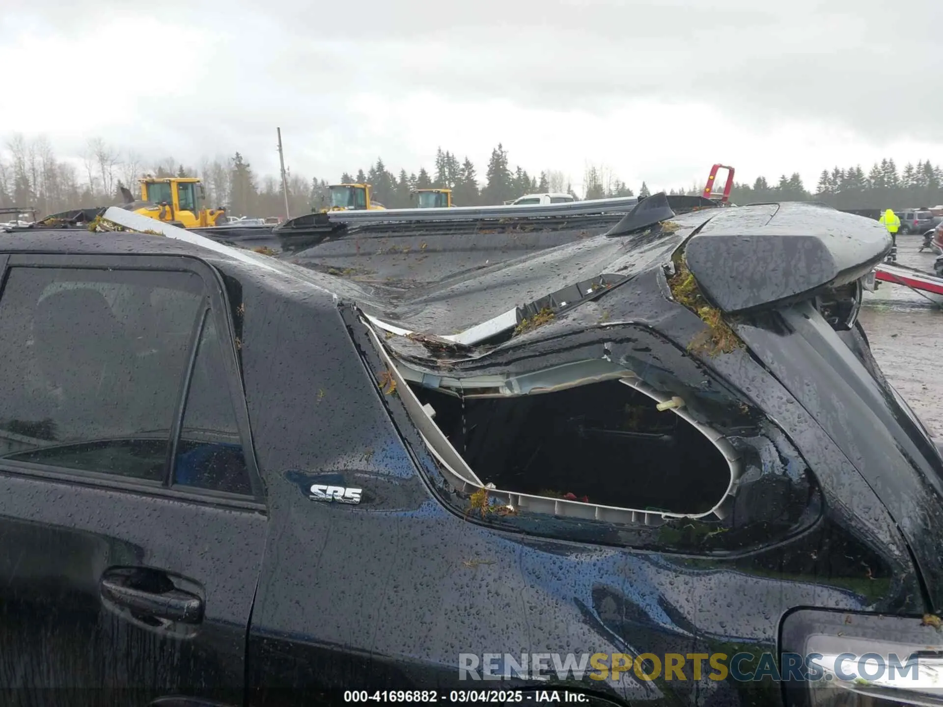 6 Photograph of a damaged car JTEMU5JR0M5907013 TOYOTA 4RUNNER 2021