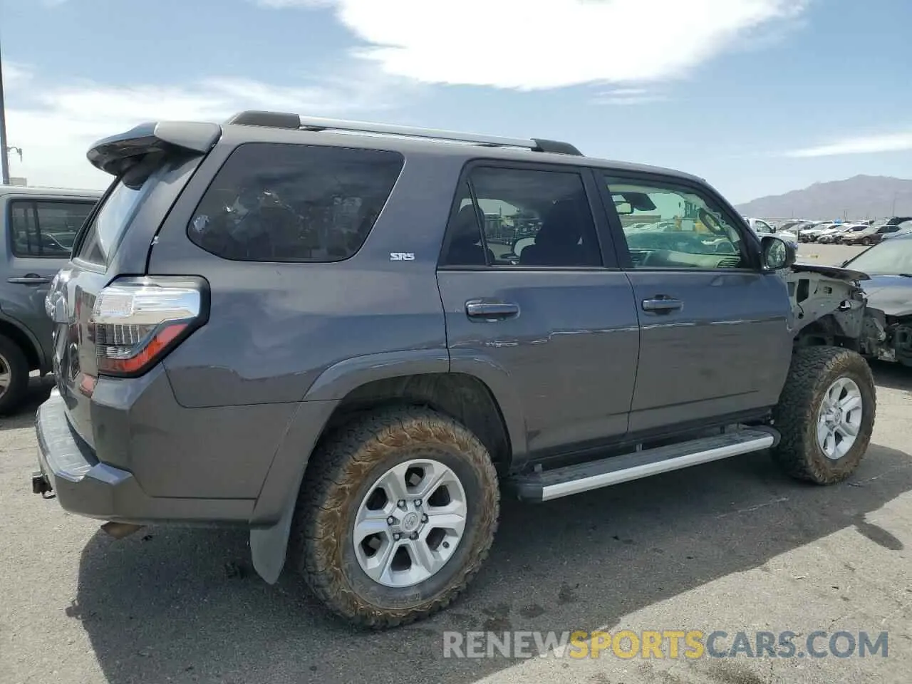 3 Фотография поврежденного автомобиля JTEMU5JR0M5962609 TOYOTA 4RUNNER 2021