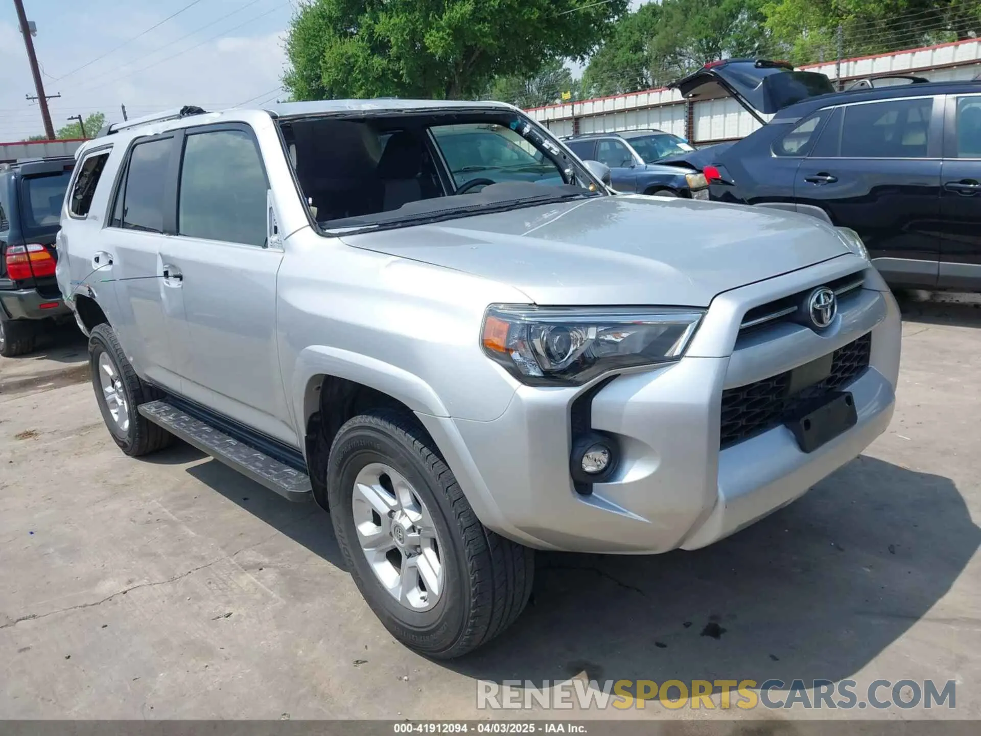 1 Фотография поврежденного автомобиля JTEMU5JR1M5929960 TOYOTA 4RUNNER 2021