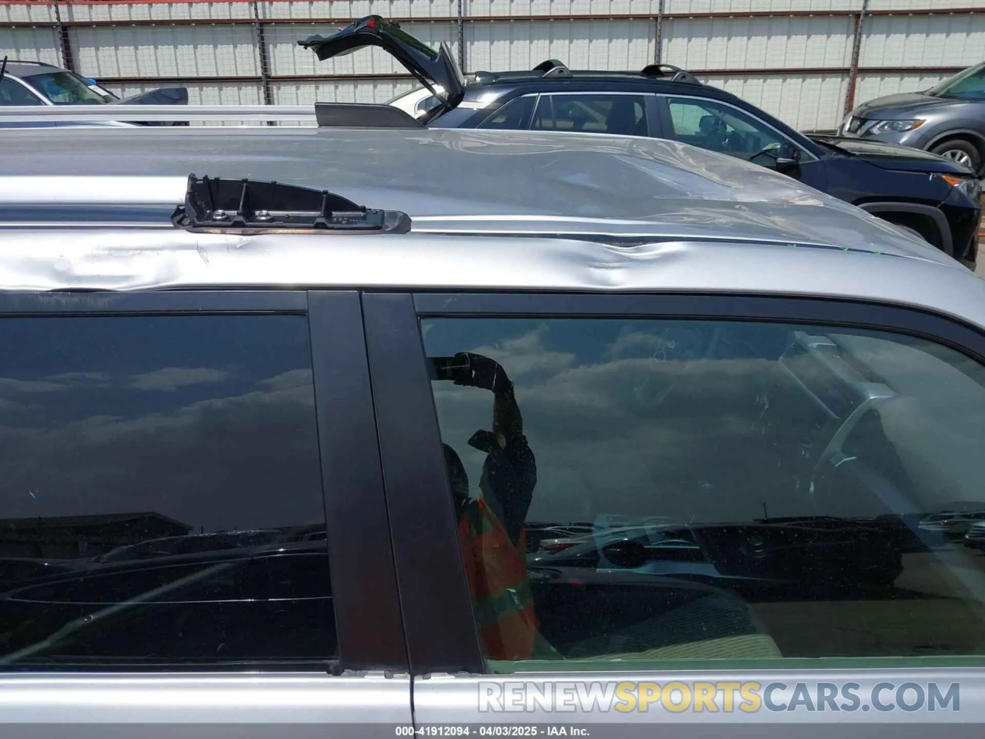 22 Фотография поврежденного автомобиля JTEMU5JR1M5929960 TOYOTA 4RUNNER 2021