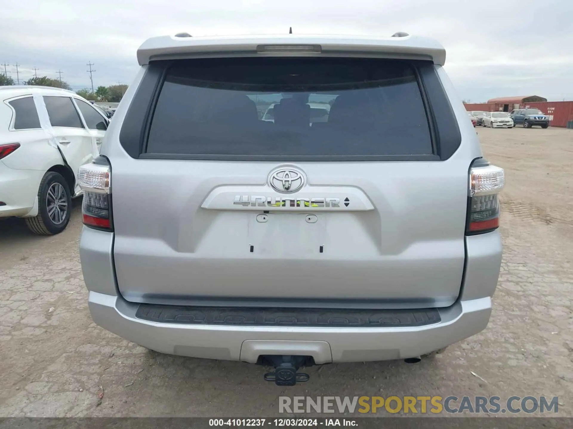 16 Photograph of a damaged car JTEMU5JR1M5948668 TOYOTA 4RUNNER 2021
