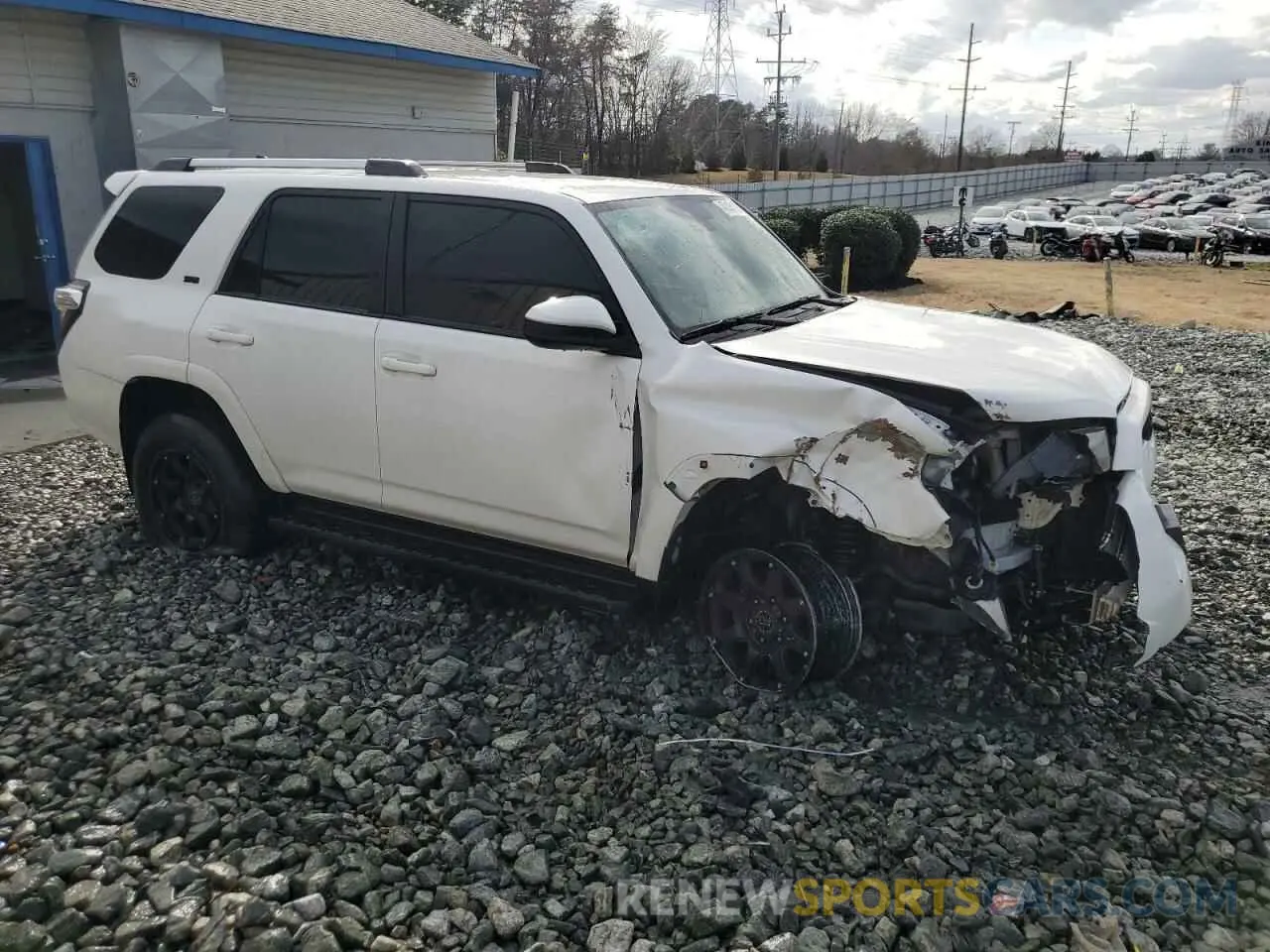 4 Фотография поврежденного автомобиля JTEMU5JR2M5899108 TOYOTA 4RUNNER 2021