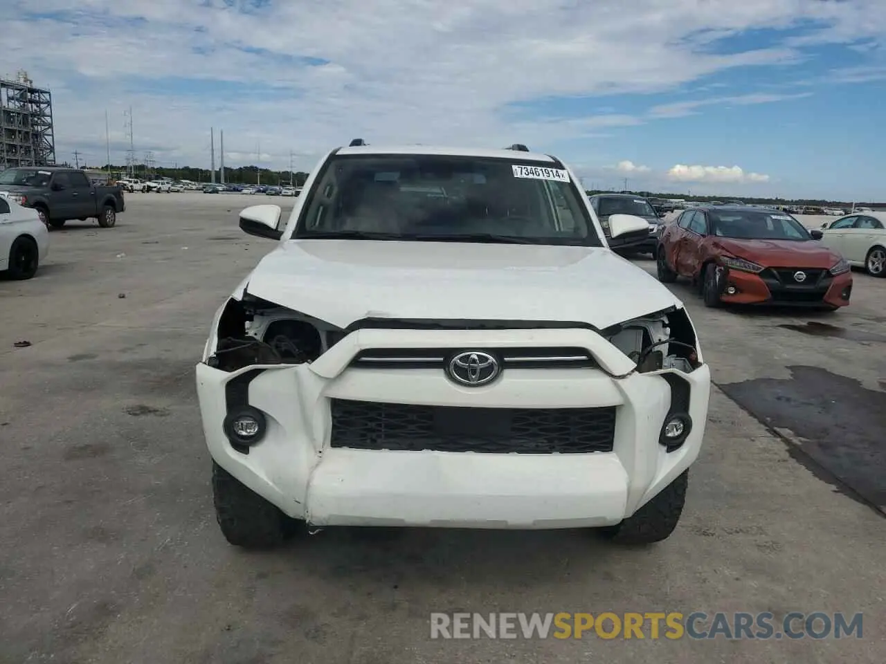 5 Photograph of a damaged car JTEMU5JR2M5966631 TOYOTA 4RUNNER 2021