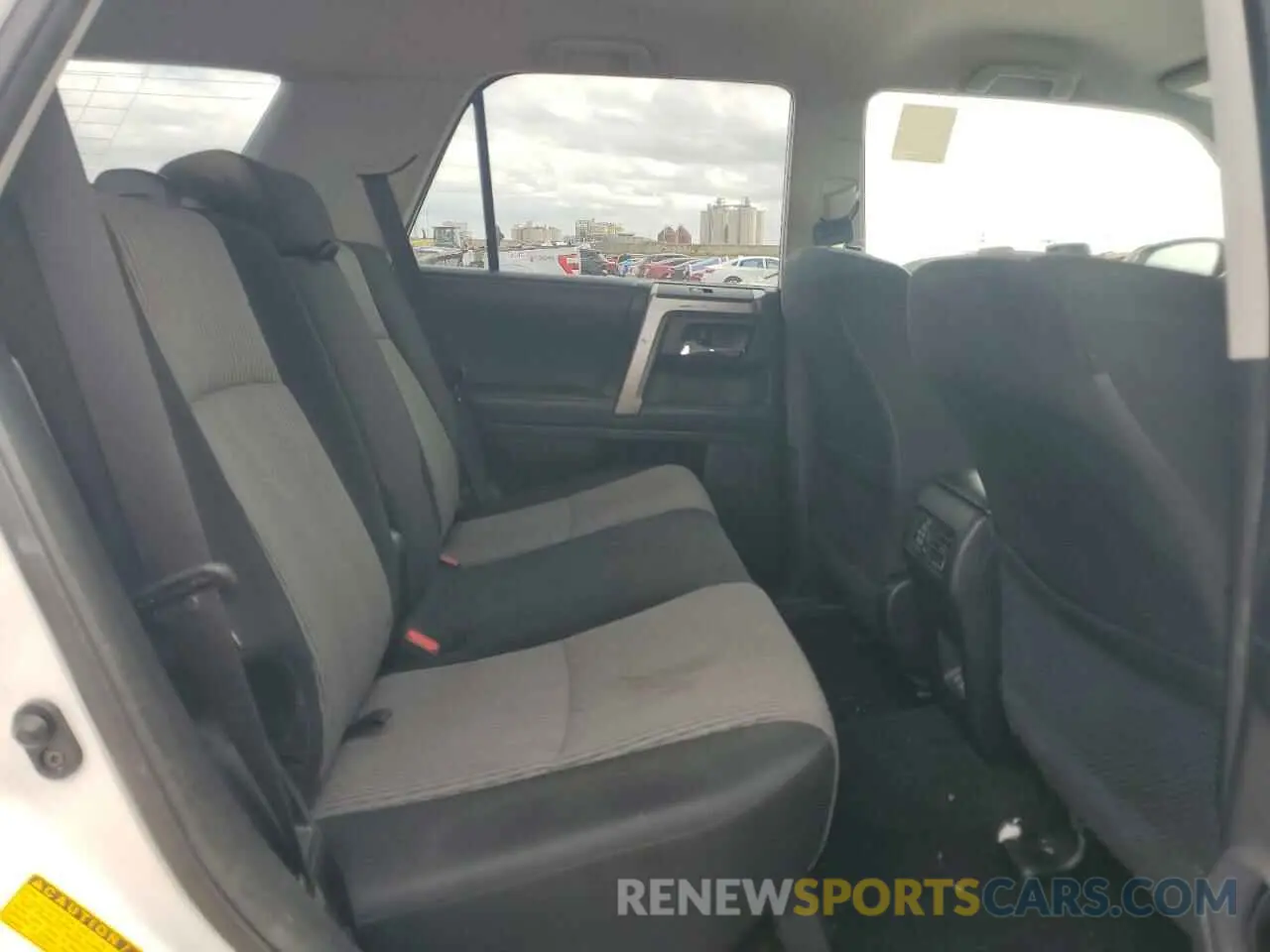 11 Фотография поврежденного автомобиля JTEMU5JR3M5869017 TOYOTA 4RUNNER 2021