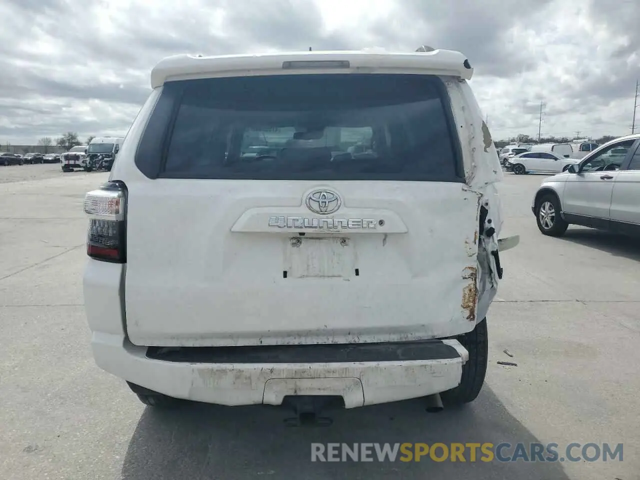 6 Фотография поврежденного автомобиля JTEMU5JR3M5869017 TOYOTA 4RUNNER 2021