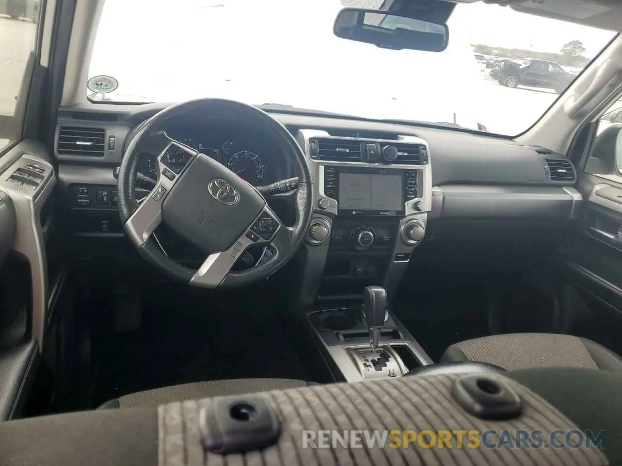 8 Фотография поврежденного автомобиля JTEMU5JR3M5869017 TOYOTA 4RUNNER 2021