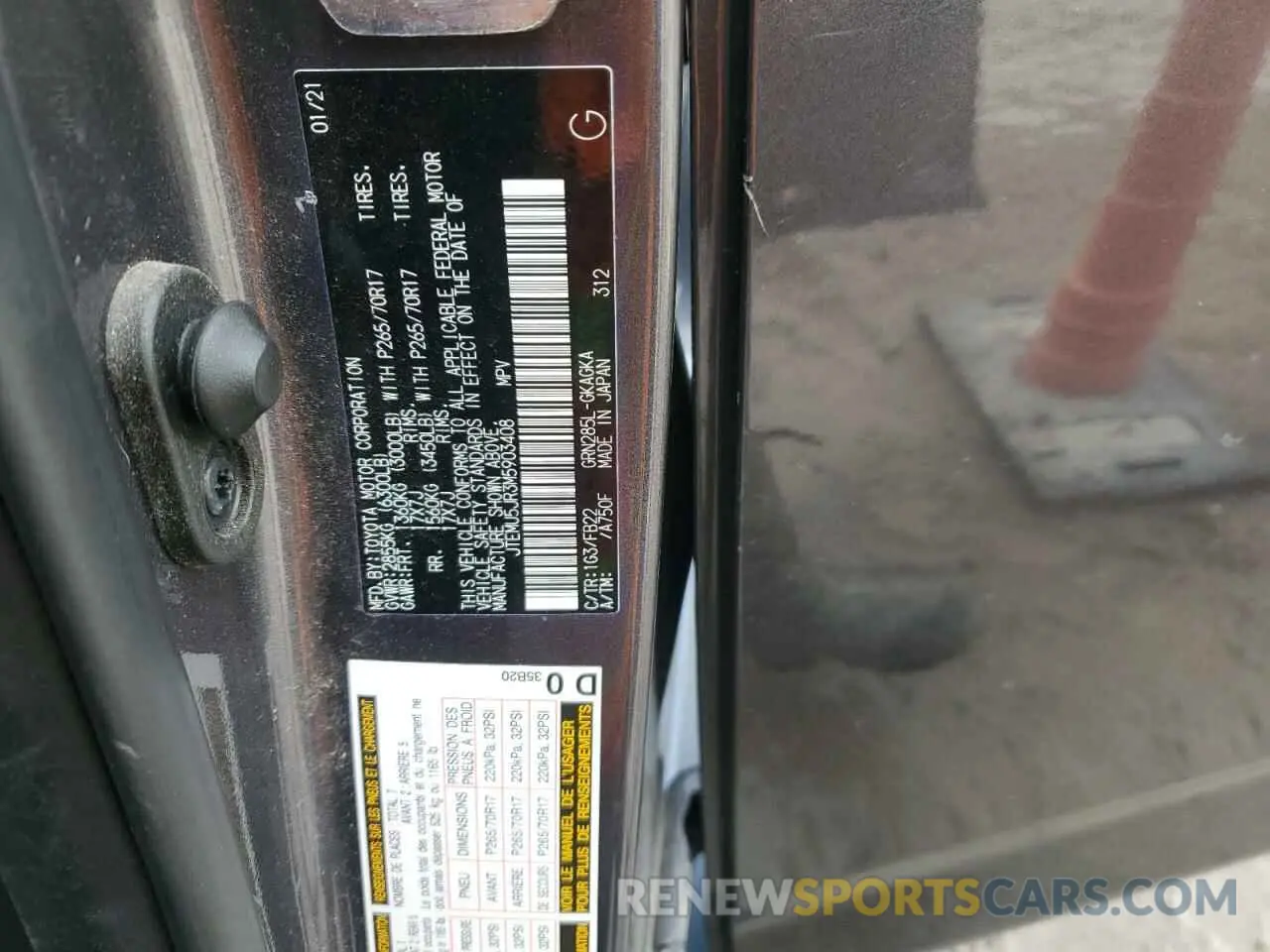 12 Photograph of a damaged car JTEMU5JR3M5903408 TOYOTA 4RUNNER 2021