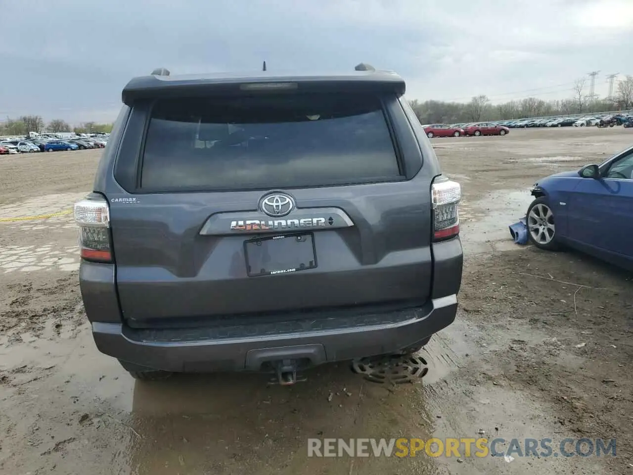 6 Photograph of a damaged car JTEMU5JR3M5903408 TOYOTA 4RUNNER 2021