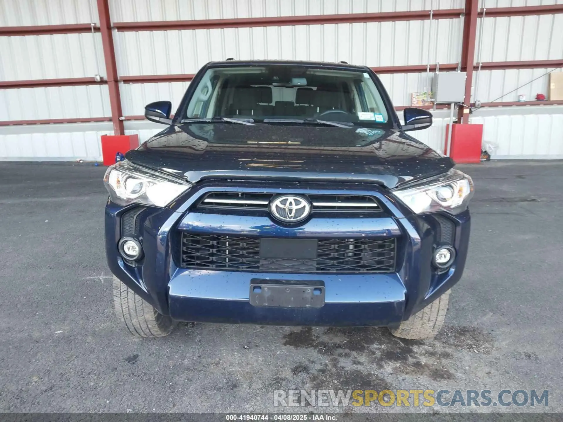 12 Photograph of a damaged car JTEMU5JR3M5933542 TOYOTA 4RUNNER 2021