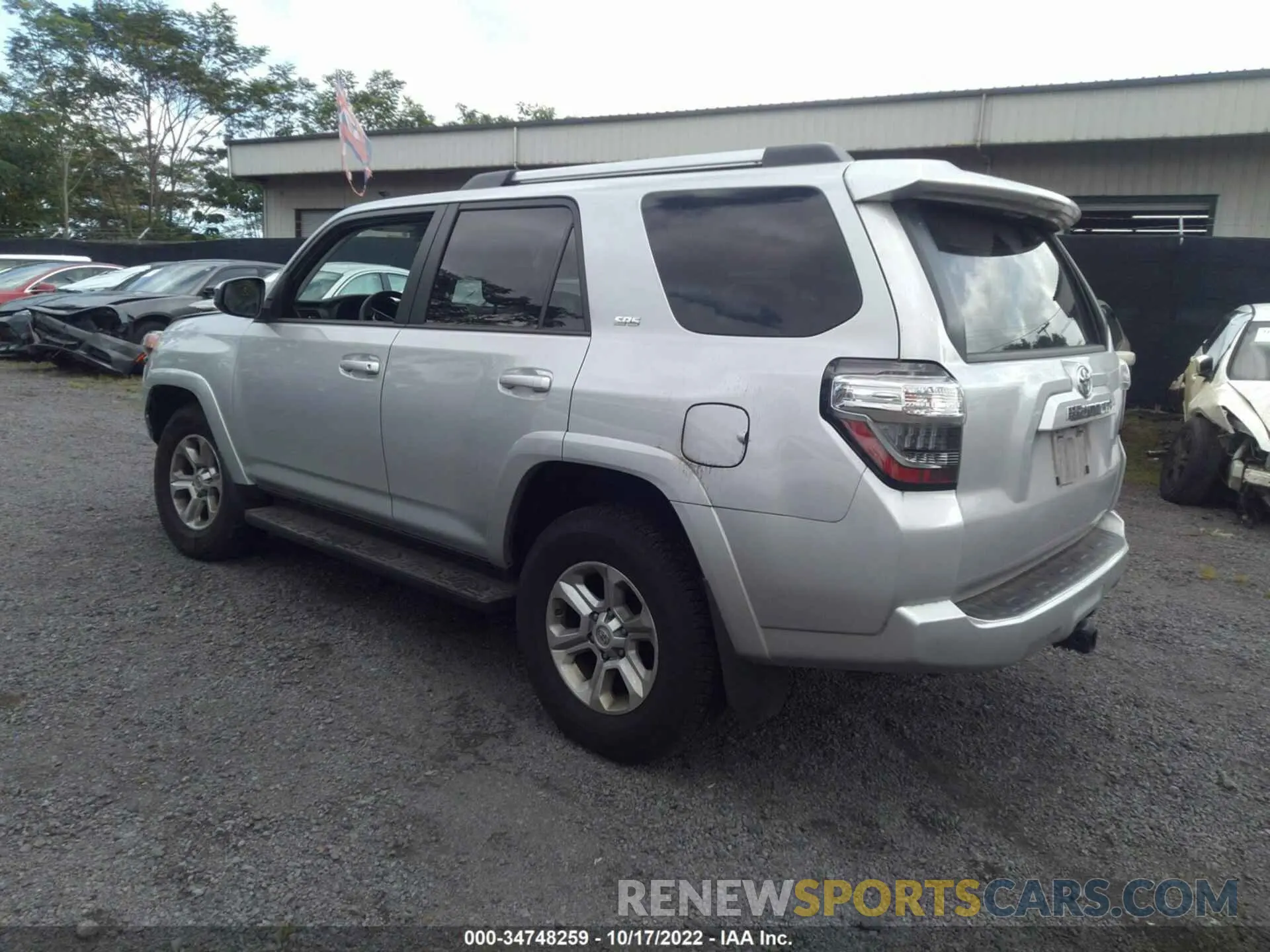 3 Photograph of a damaged car JTEMU5JR4M5909511 TOYOTA 4RUNNER 2021