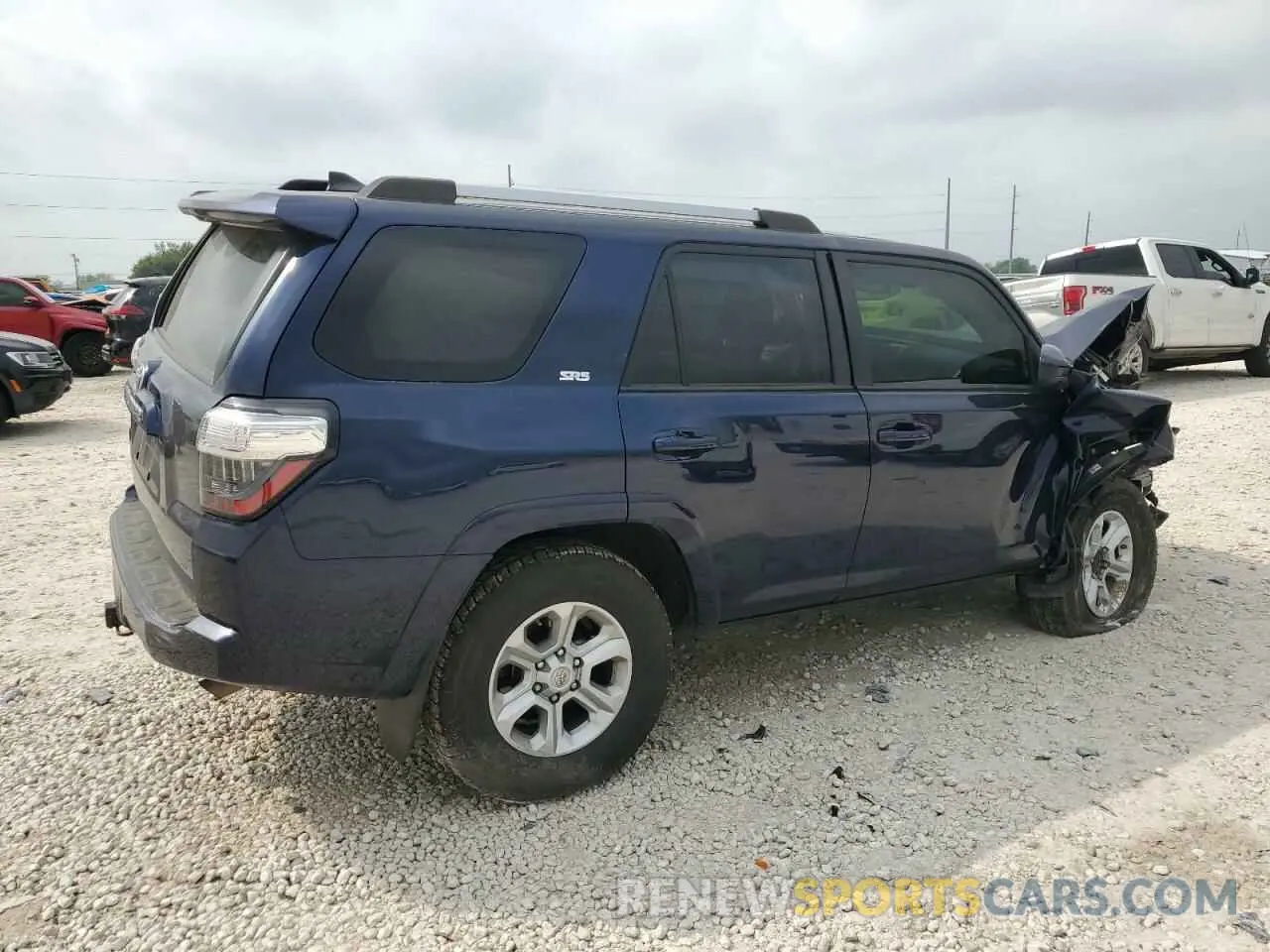 3 Photograph of a damaged car JTEMU5JR4M5917821 TOYOTA 4RUNNER 2021