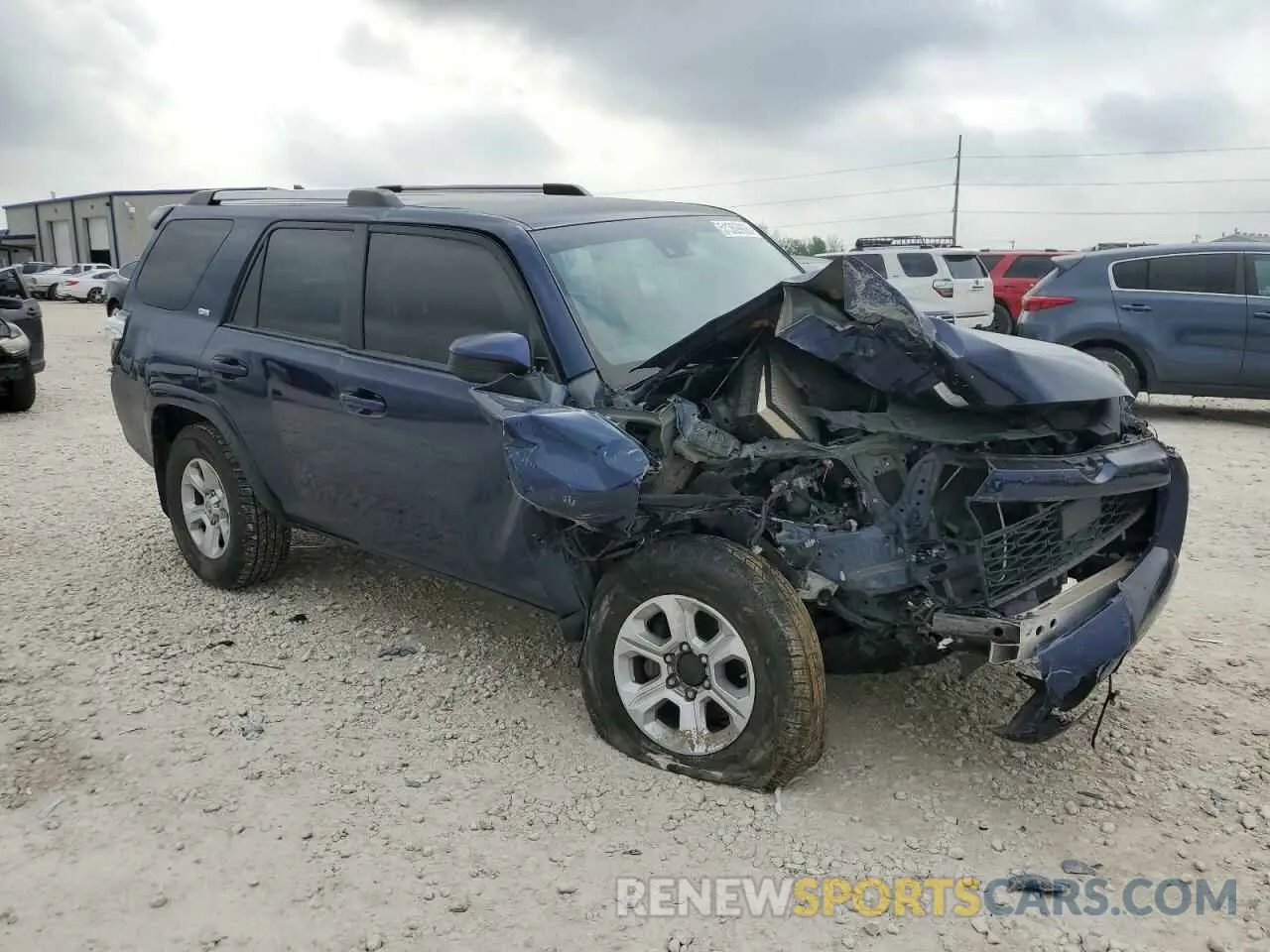 4 Photograph of a damaged car JTEMU5JR4M5917821 TOYOTA 4RUNNER 2021