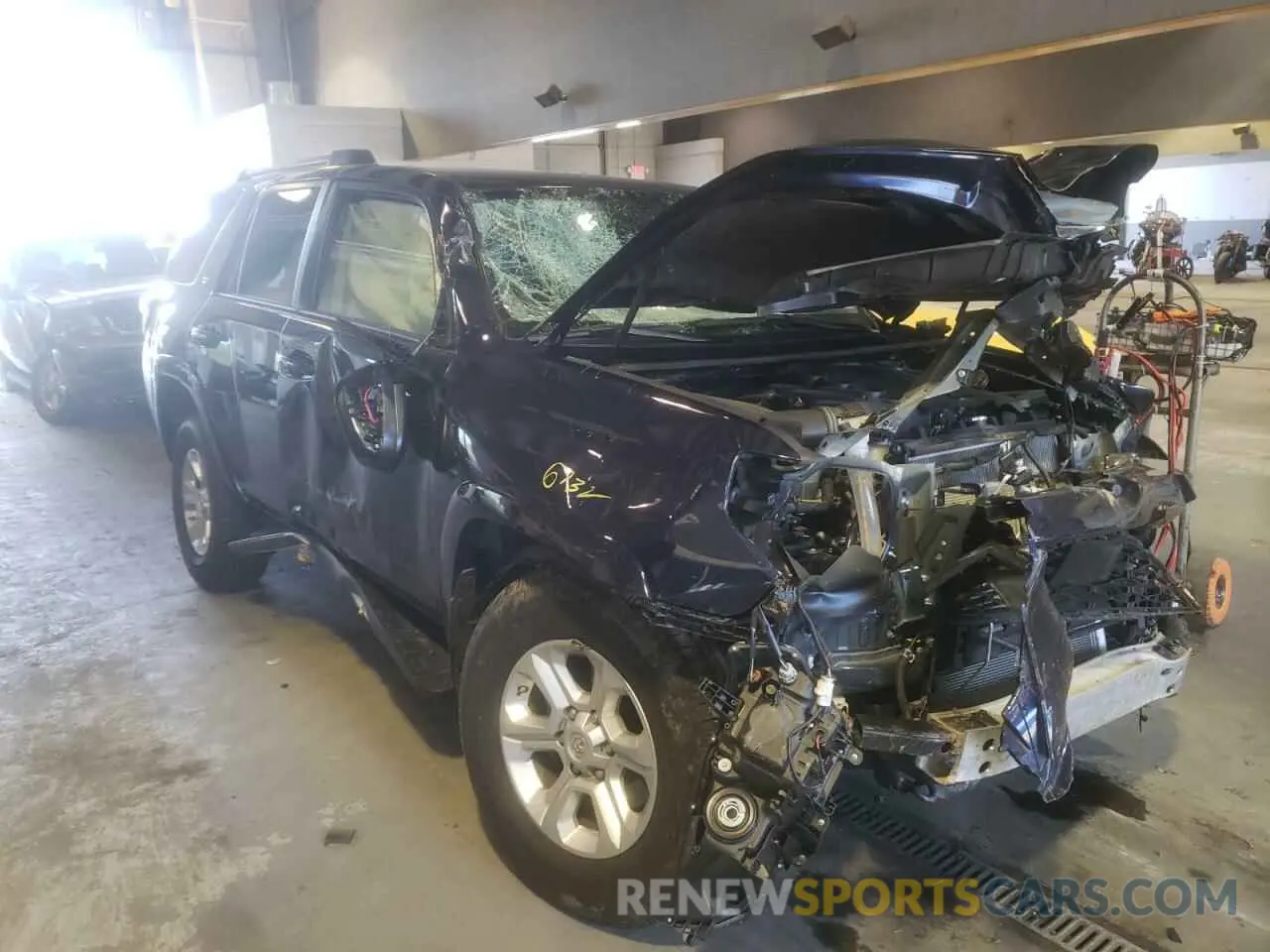 1 Photograph of a damaged car JTEMU5JR5M5862800 TOYOTA 4RUNNER 2021
