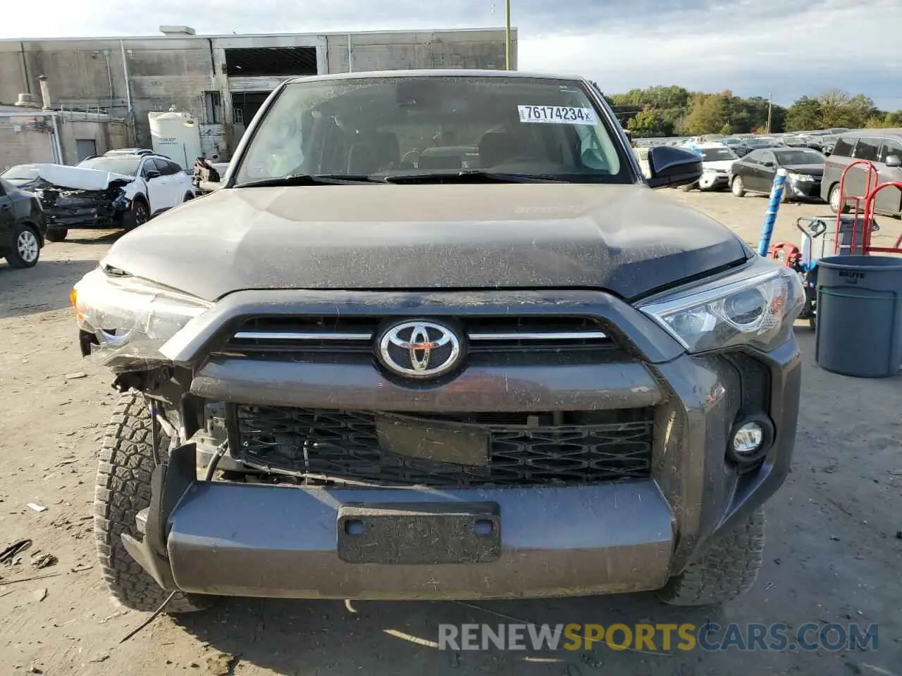 5 Photograph of a damaged car JTEMU5JR5M5909792 TOYOTA 4RUNNER 2021