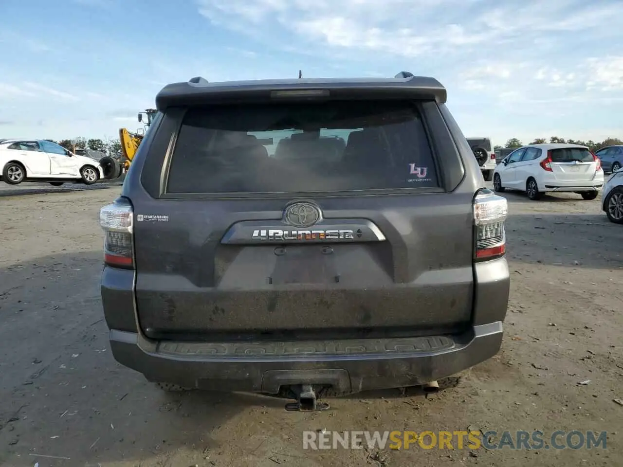 6 Photograph of a damaged car JTEMU5JR5M5909792 TOYOTA 4RUNNER 2021