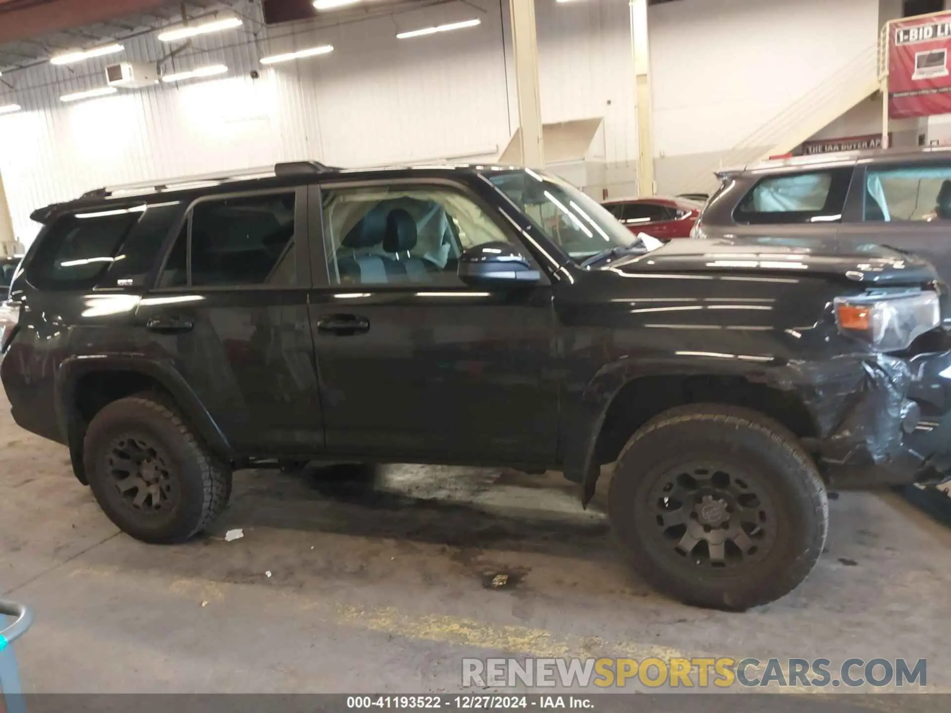 14 Photograph of a damaged car JTEMU5JR6M5851224 TOYOTA 4RUNNER 2021