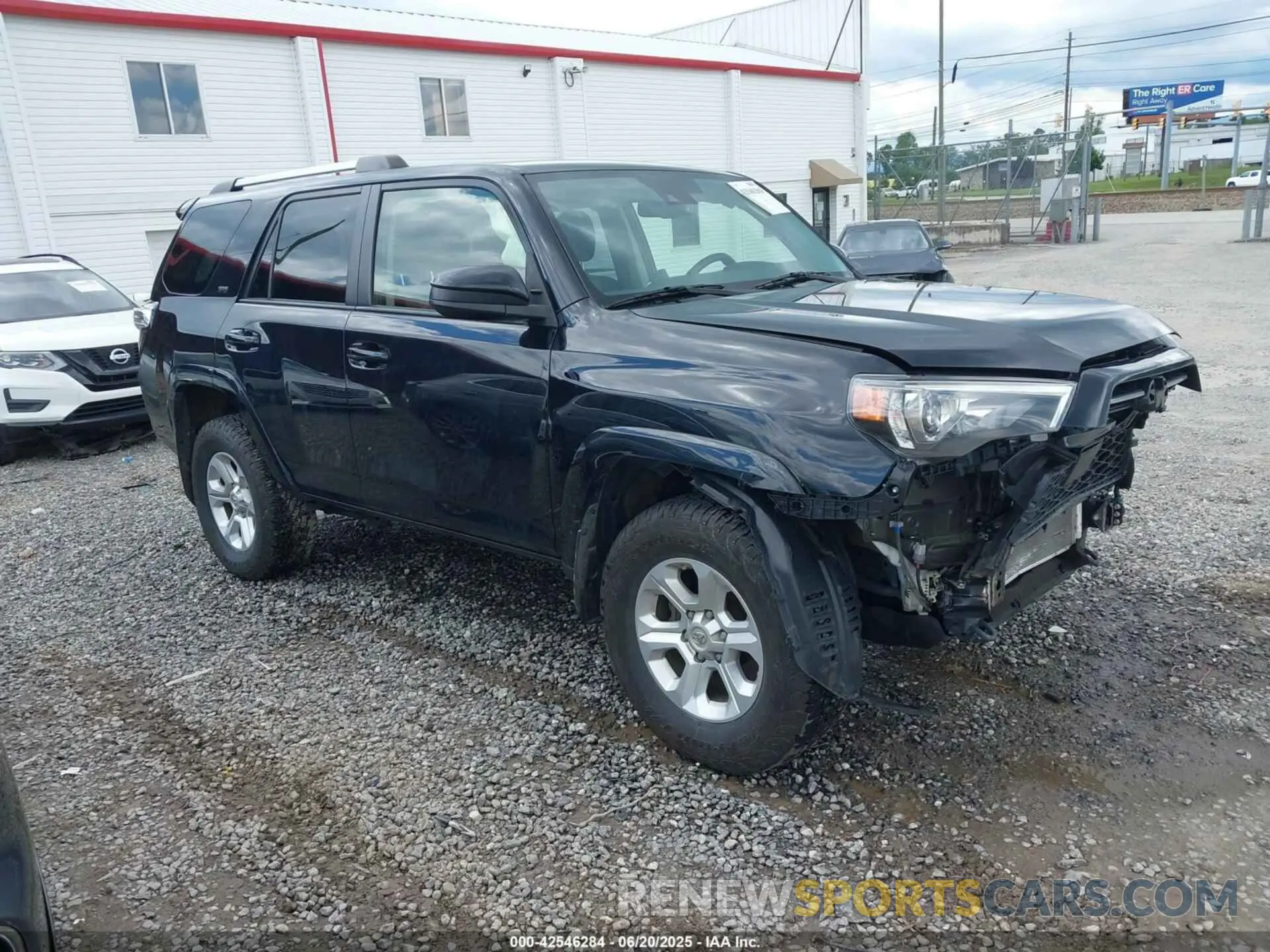 1 Photograph of a damaged car JTEMU5JR6M5882070 TOYOTA 4RUNNER 2021