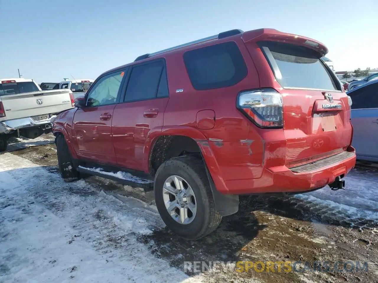 2 Photograph of a damaged car JTEMU5JR8M5932371 TOYOTA 4RUNNER 2021