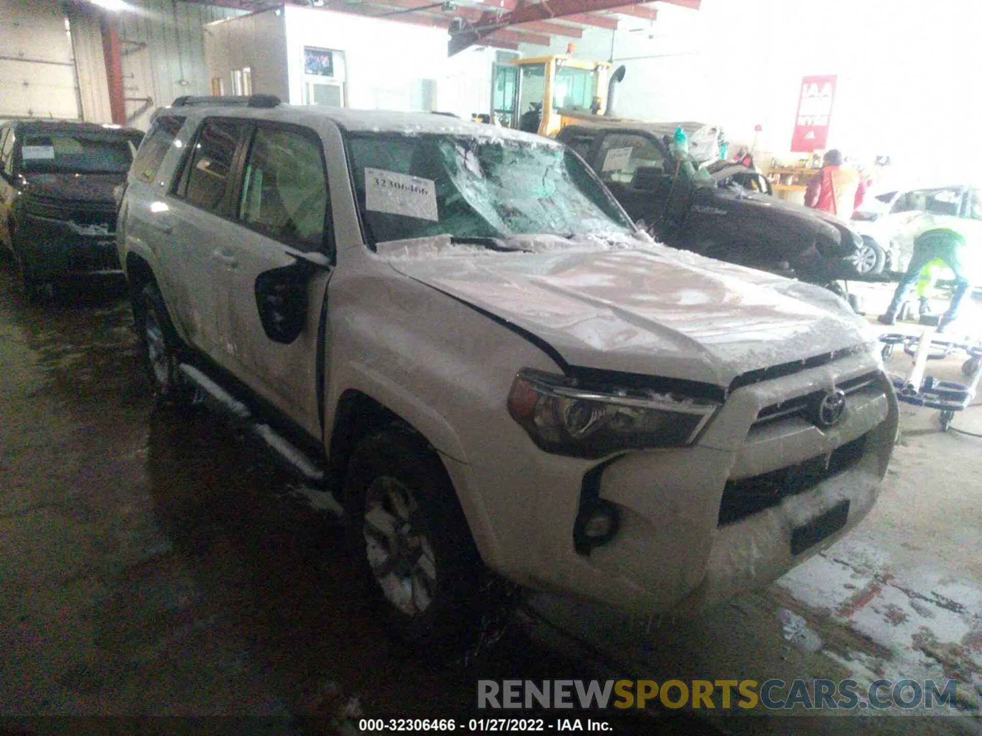 1 Photograph of a damaged car JTEMU5JRXM5909531 TOYOTA 4RUNNER 2021