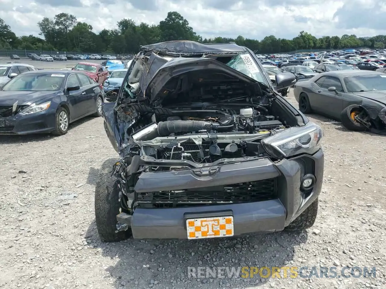 5 Photograph of a damaged car JTENU5JR2M5929292 TOYOTA 4RUNNER 2021