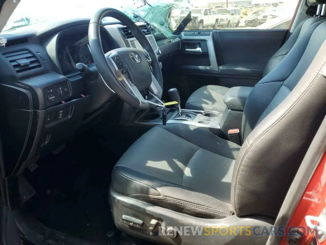 7 Photograph of a damaged car JTENU5JR2M5933424 TOYOTA 4RUNNER 2021