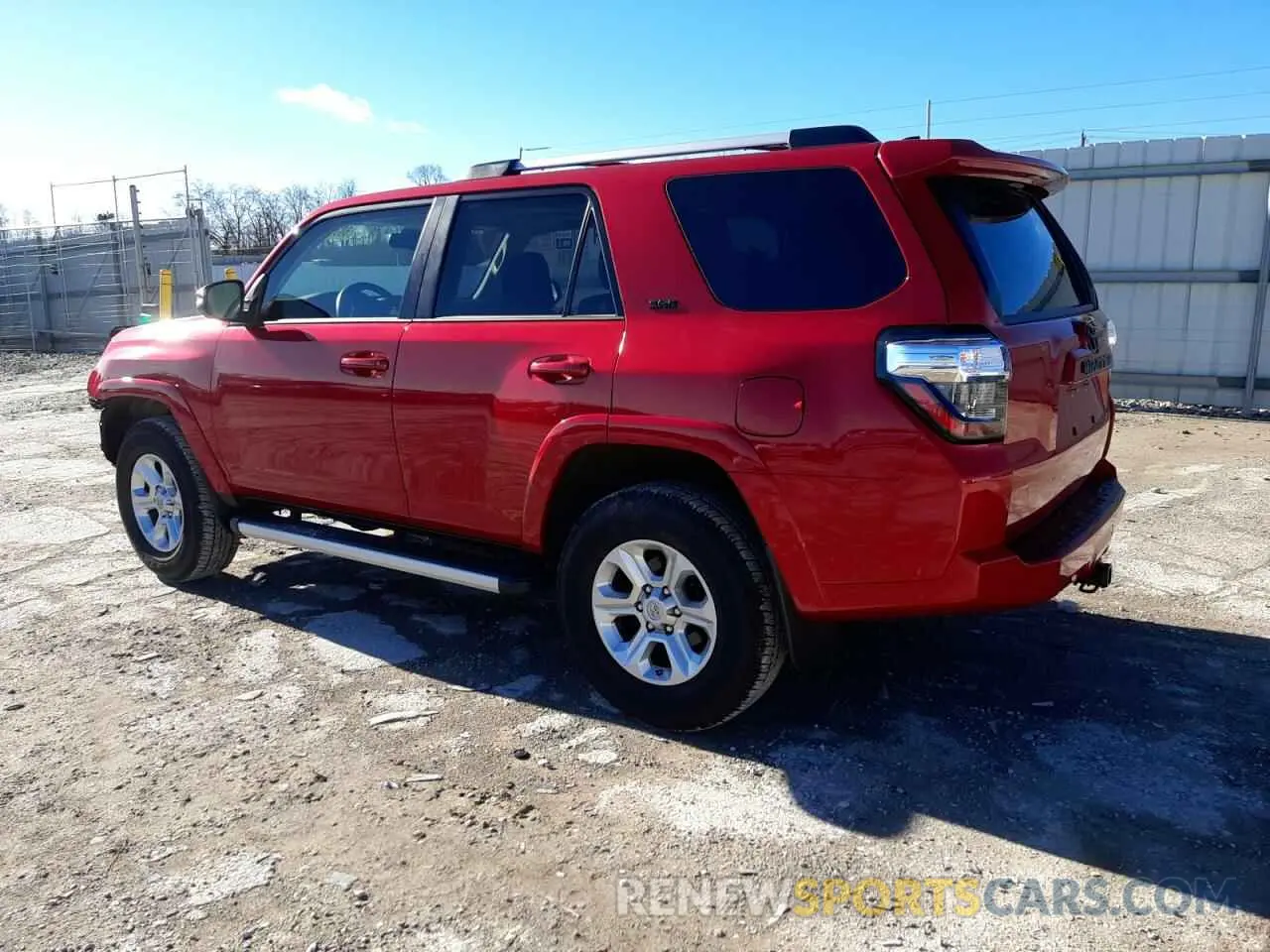 2 Photograph of a damaged car JTENU5JR2M5956427 TOYOTA 4RUNNER 2021