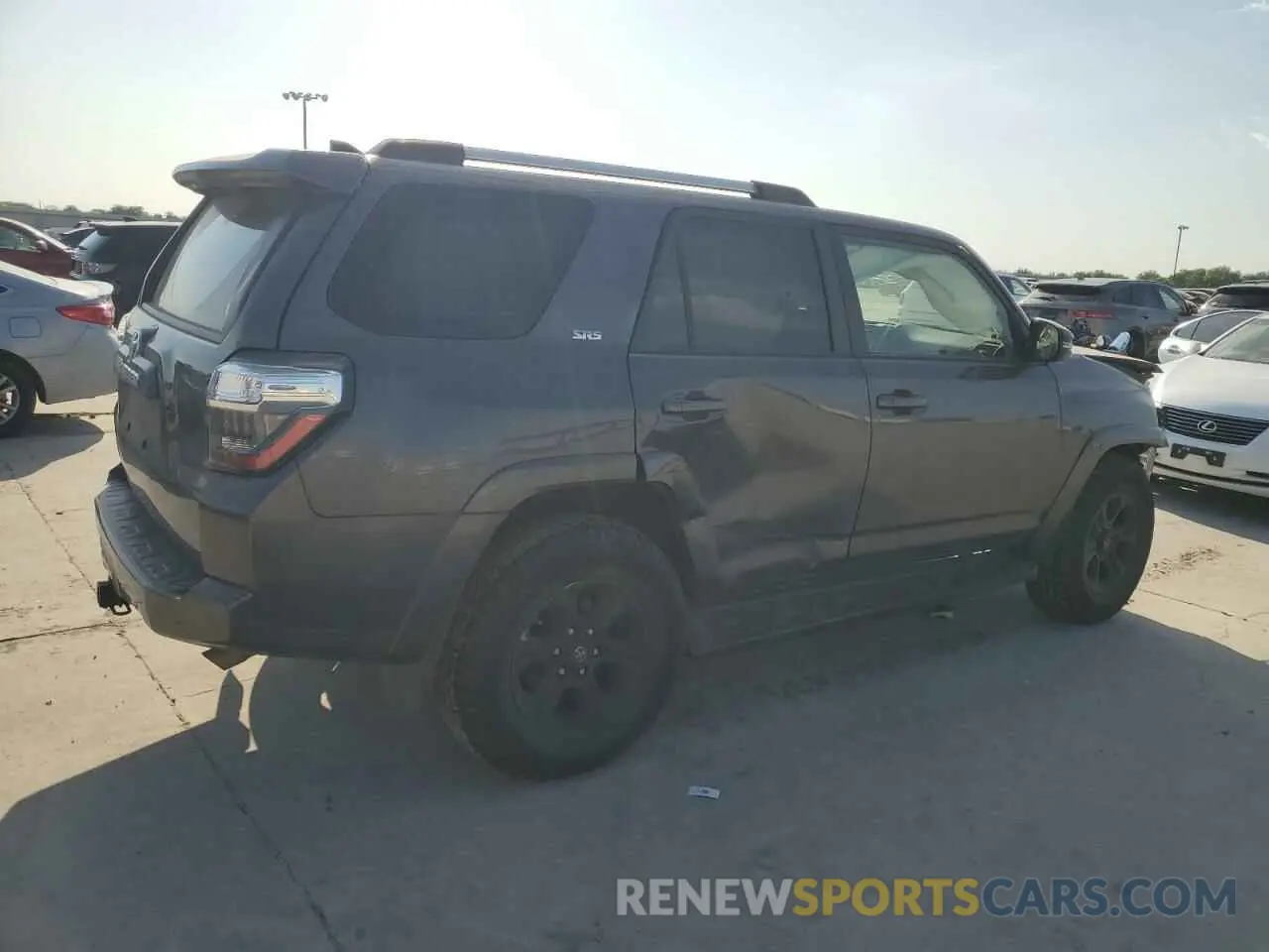 3 Photograph of a damaged car JTENU5JR3M5918267 TOYOTA 4RUNNER 2021
