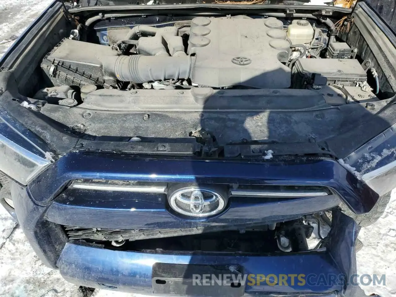 12 Photograph of a damaged car JTENU5JR3M5936395 TOYOTA 4RUNNER 2021