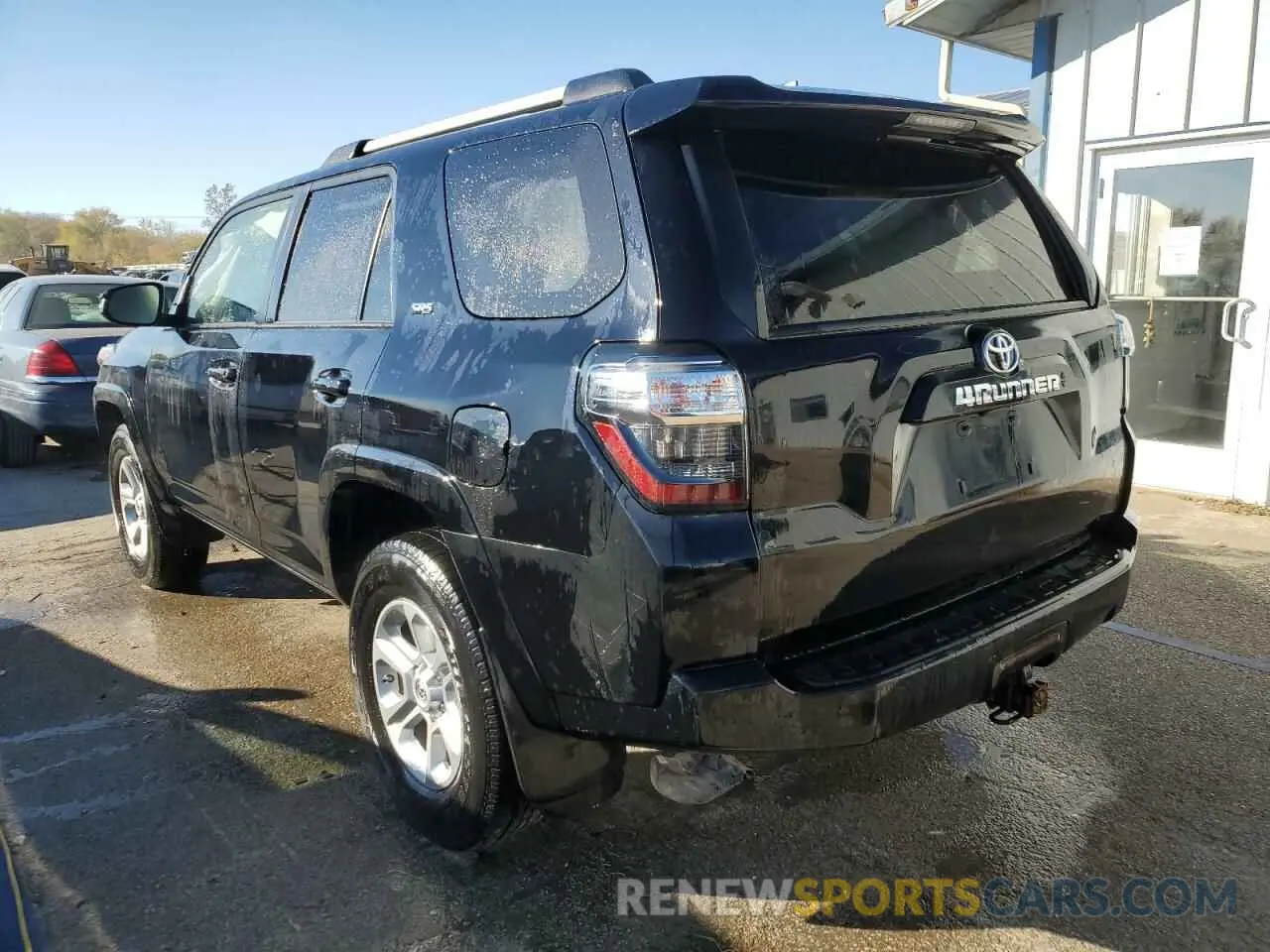 2 Photograph of a damaged car JTENU5JR5M5910526 TOYOTA 4RUNNER 2021