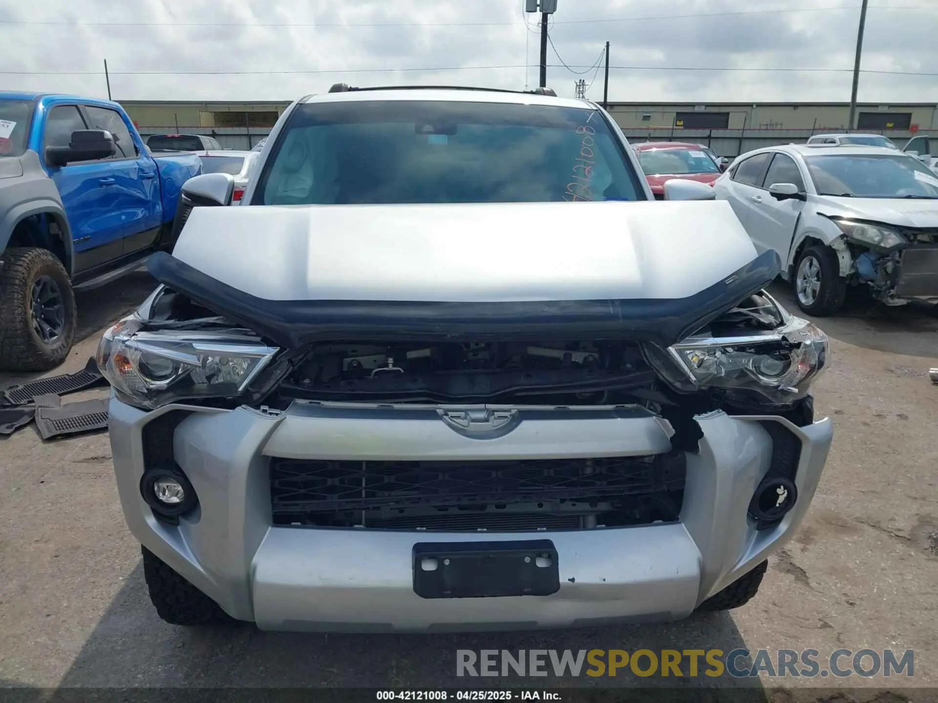 12 Фотография поврежденного автомобиля JTENU5JR5M5946894 TOYOTA 4RUNNER 2021