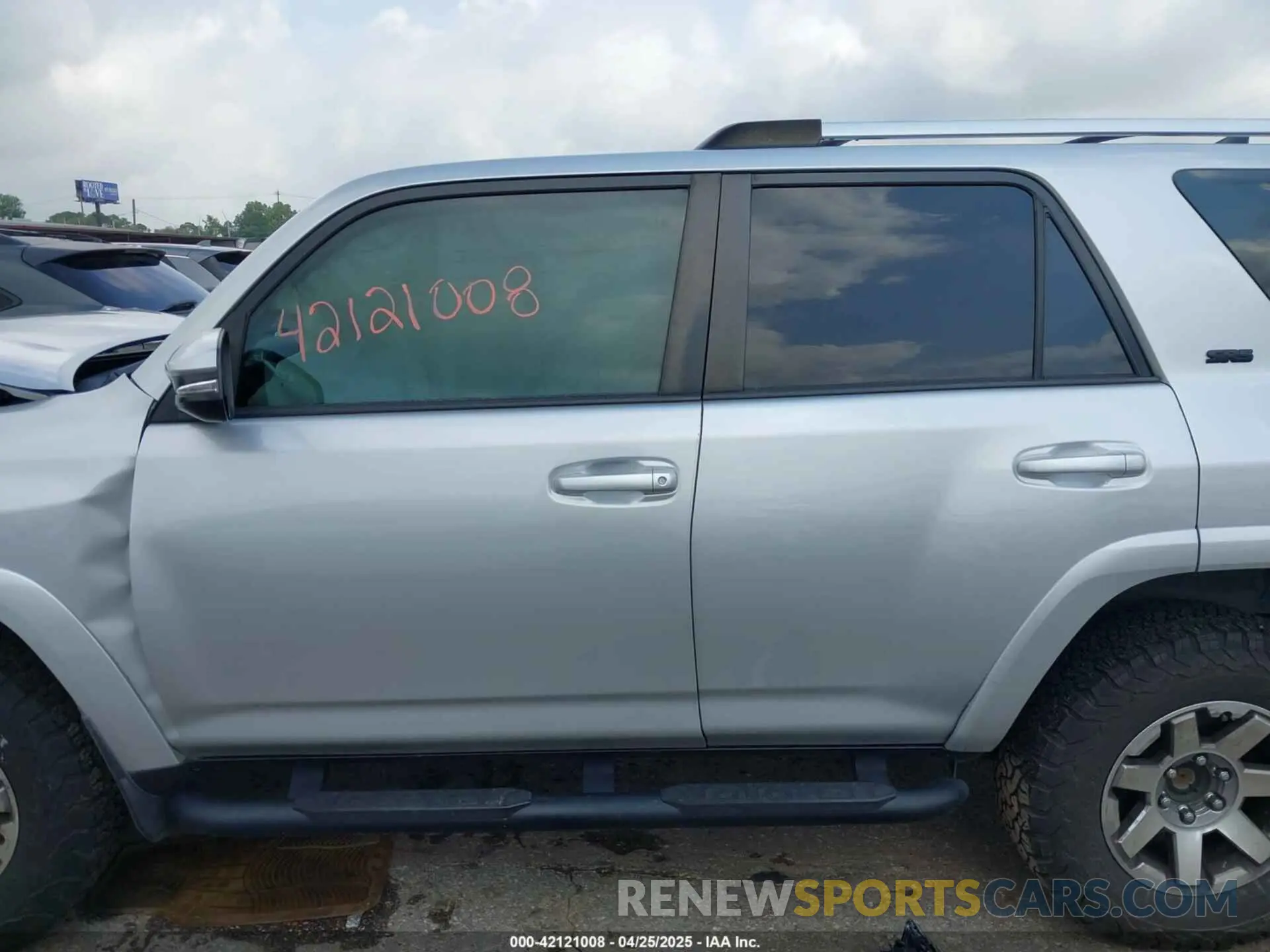 14 Фотография поврежденного автомобиля JTENU5JR5M5946894 TOYOTA 4RUNNER 2021