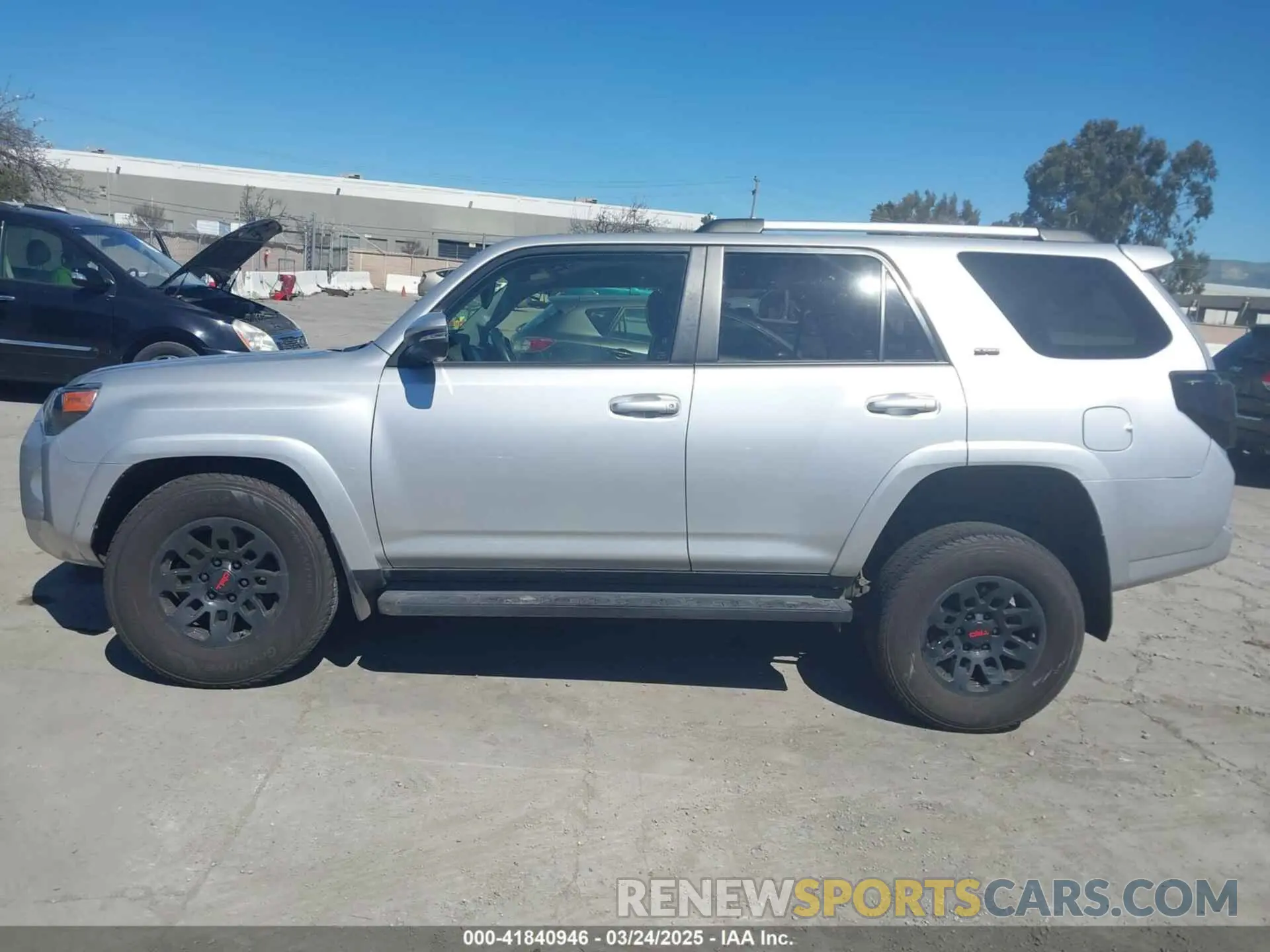 14 Фотография поврежденного автомобиля JTENU5JR6M5930932 TOYOTA 4RUNNER 2021