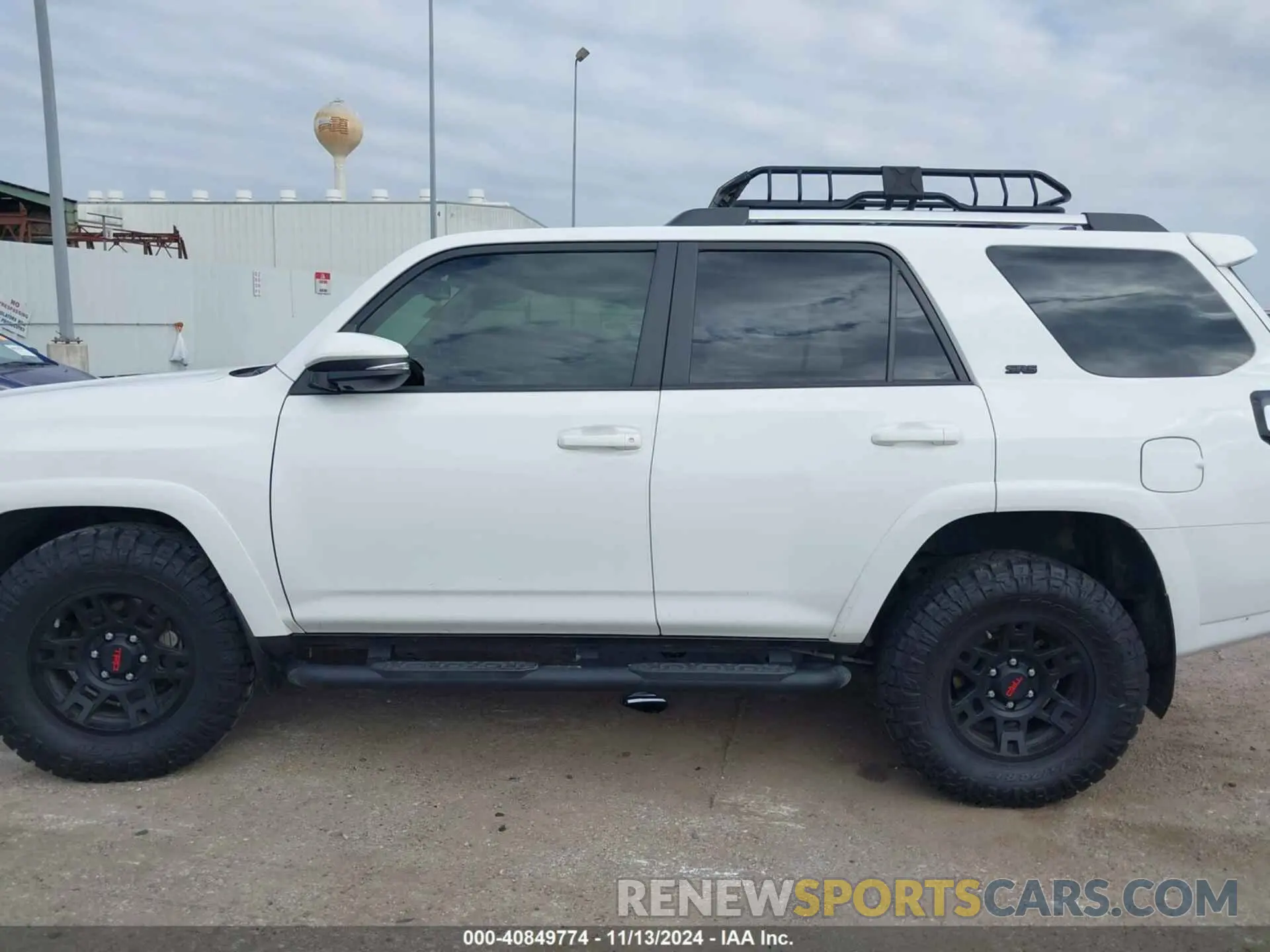 14 Фотография поврежденного автомобиля JTENU5JR7M5877853 TOYOTA 4RUNNER 2021