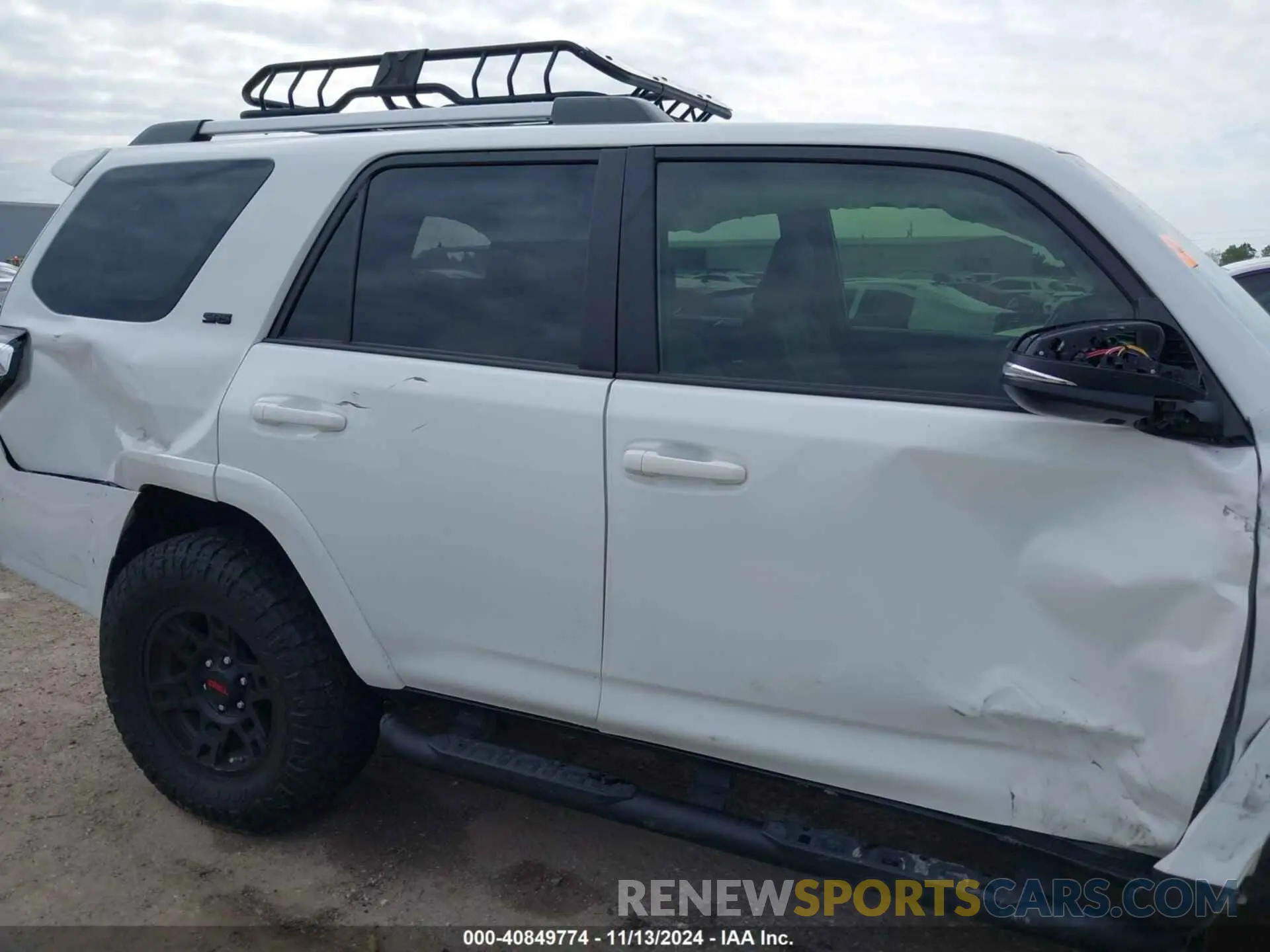 17 Фотография поврежденного автомобиля JTENU5JR7M5877853 TOYOTA 4RUNNER 2021