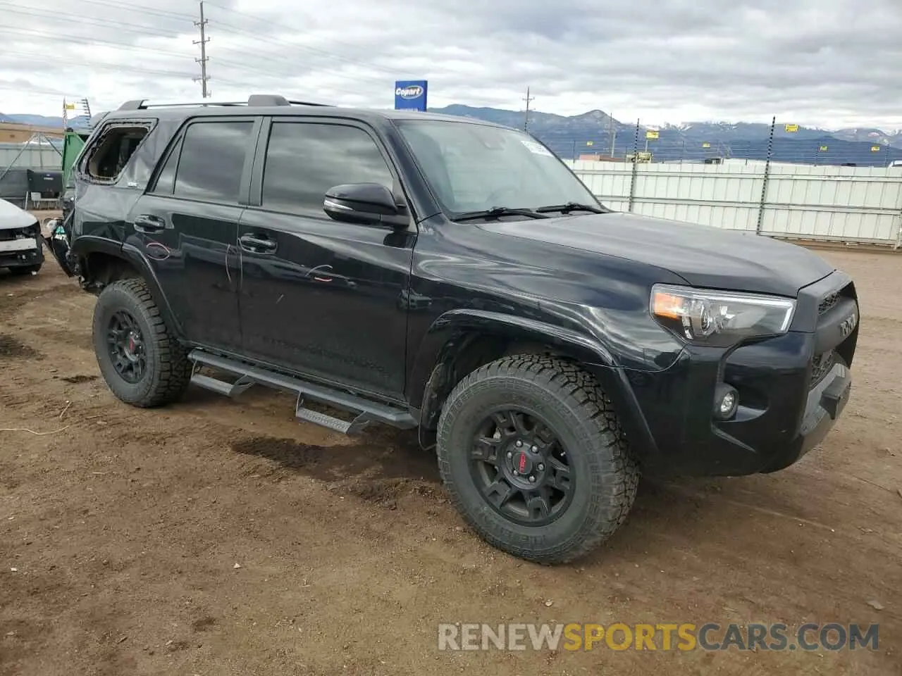 4 Photograph of a damaged car JTENU5JRXM5872470 TOYOTA 4RUNNER 2021
