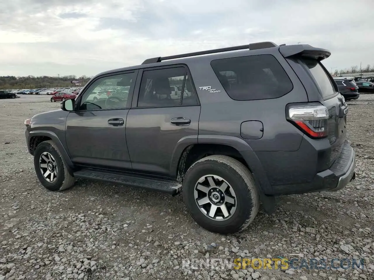 2 Photograph of a damaged car JTEPU5JR0M5928702 TOYOTA 4RUNNER 2021