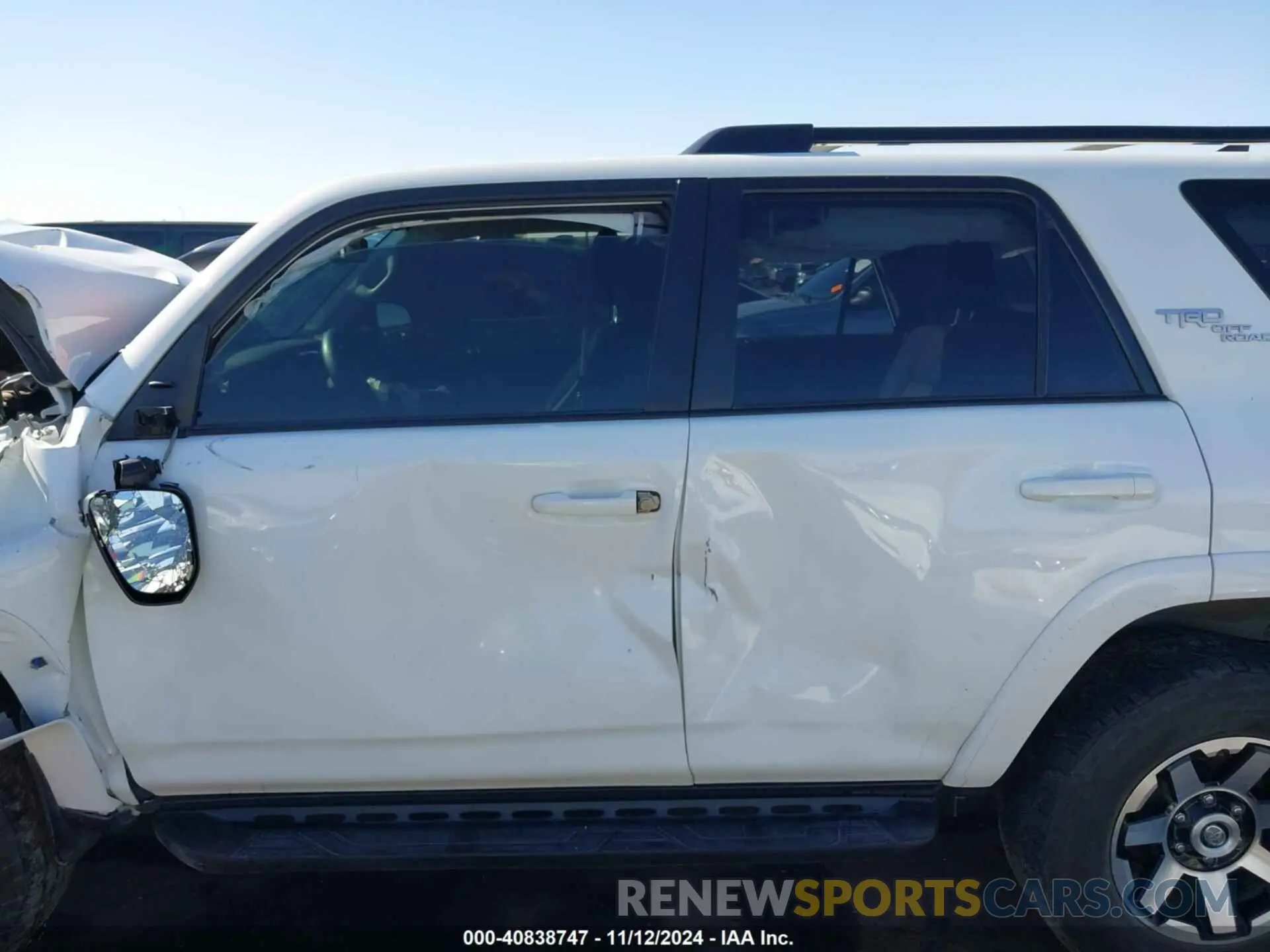 14 Photograph of a damaged car JTEPU5JR1M5853363 TOYOTA 4RUNNER 2021