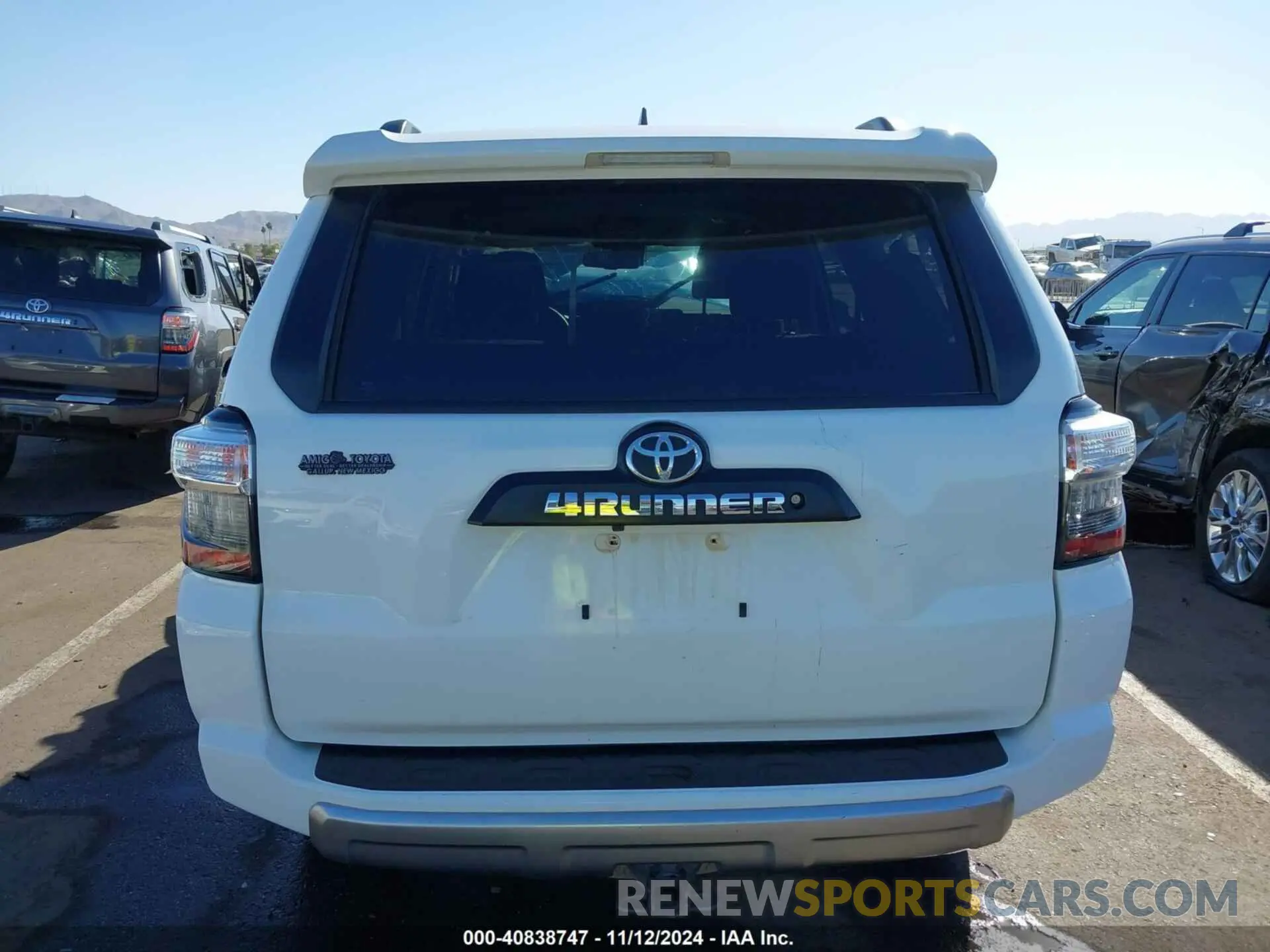 16 Photograph of a damaged car JTEPU5JR1M5853363 TOYOTA 4RUNNER 2021