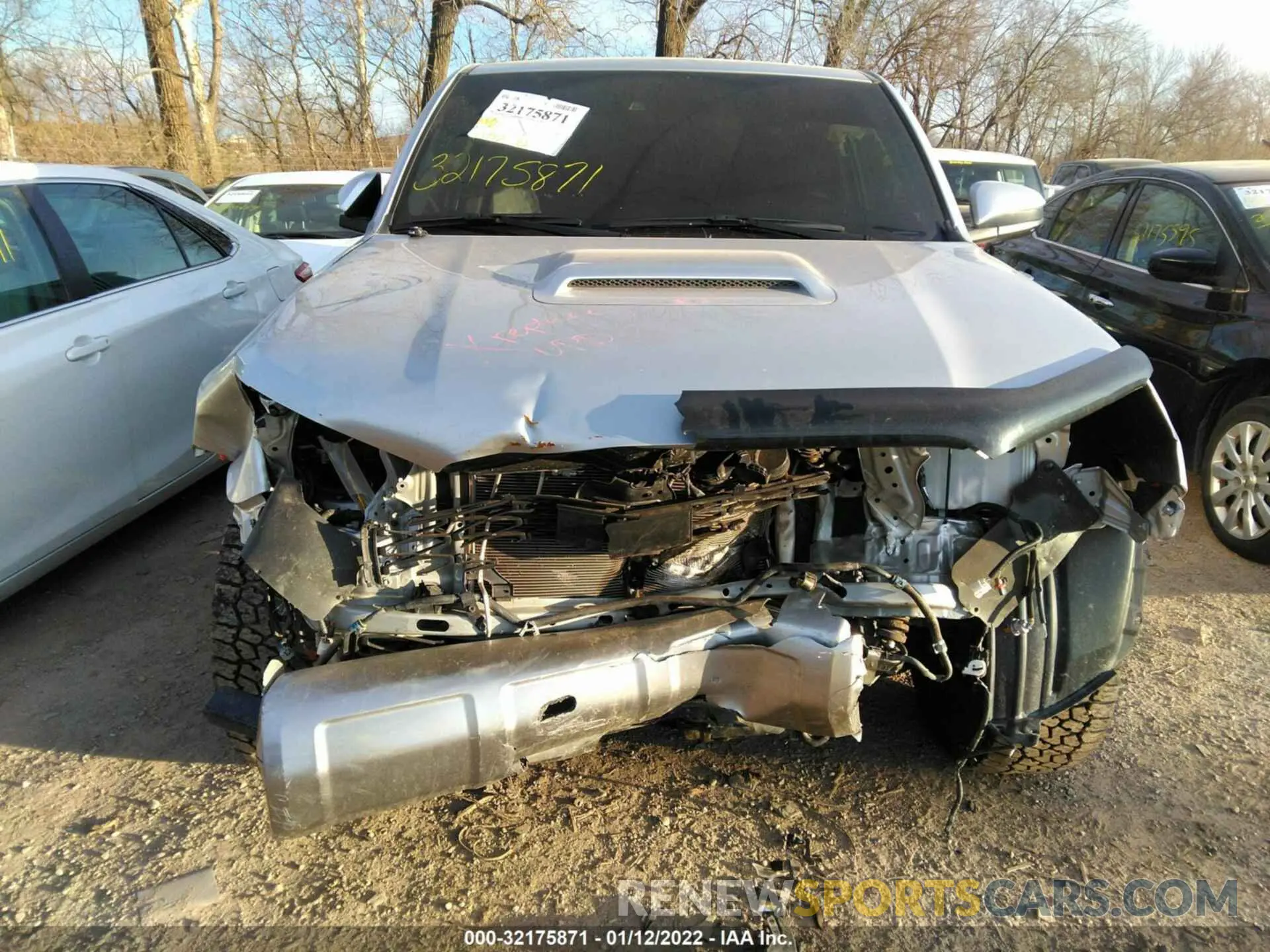 6 Photograph of a damaged car JTEPU5JR1M5948439 TOYOTA 4RUNNER 2021