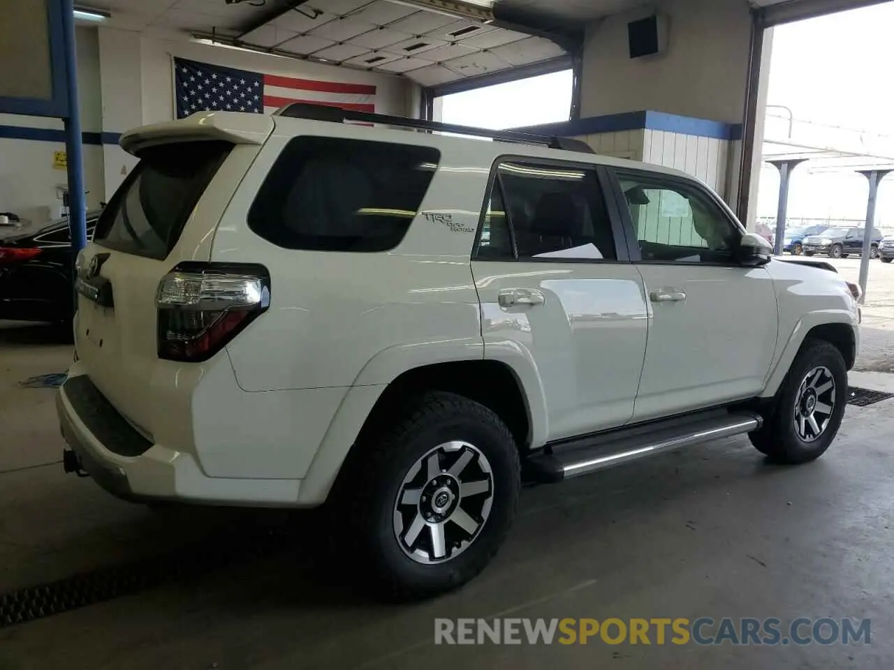 3 Photograph of a damaged car JTEPU5JR4M5867497 TOYOTA 4RUNNER 2021
