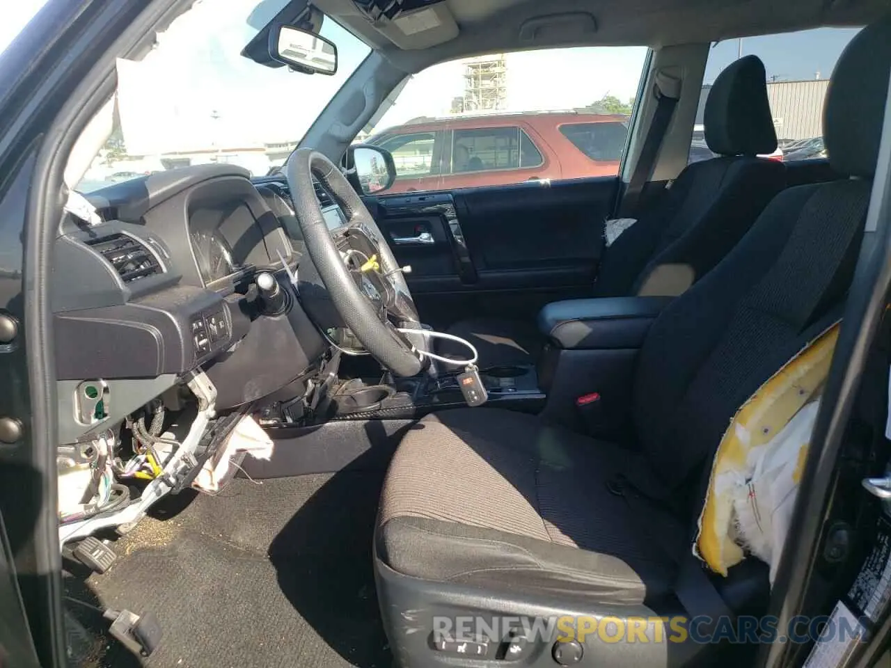 7 Photograph of a damaged car JTEPU5JR8M5905765 TOYOTA 4RUNNER 2021