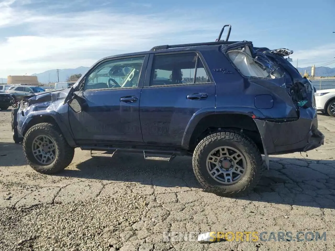 2 Фотография поврежденного автомобиля JTERU5JR1M5845692 TOYOTA 4RUNNER 2021