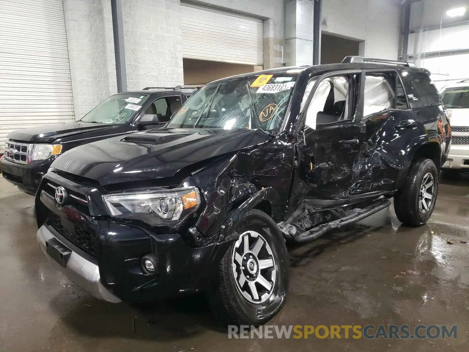 2 Photograph of a damaged car JTERU5JR3M5839179 TOYOTA 4RUNNER 2021