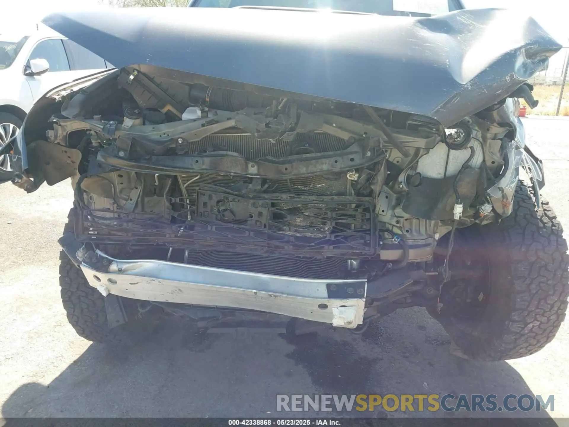 6 Photograph of a damaged car JTERU5JR3M5879360 TOYOTA 4RUNNER 2021