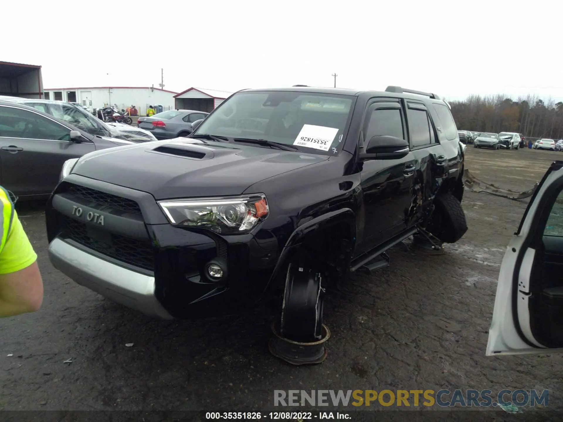 2 Фотография поврежденного автомобиля JTERU5JR4M5867959 TOYOTA 4RUNNER 2021