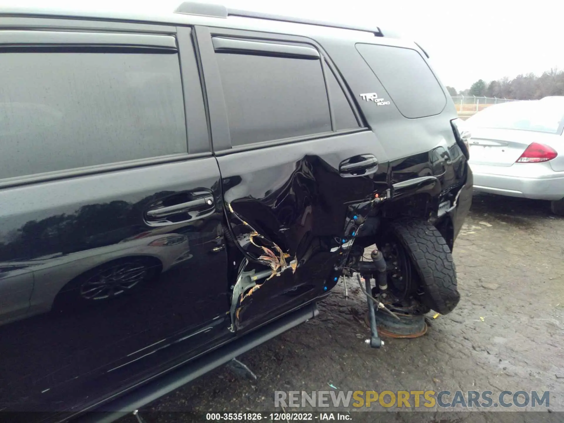 6 Фотография поврежденного автомобиля JTERU5JR4M5867959 TOYOTA 4RUNNER 2021