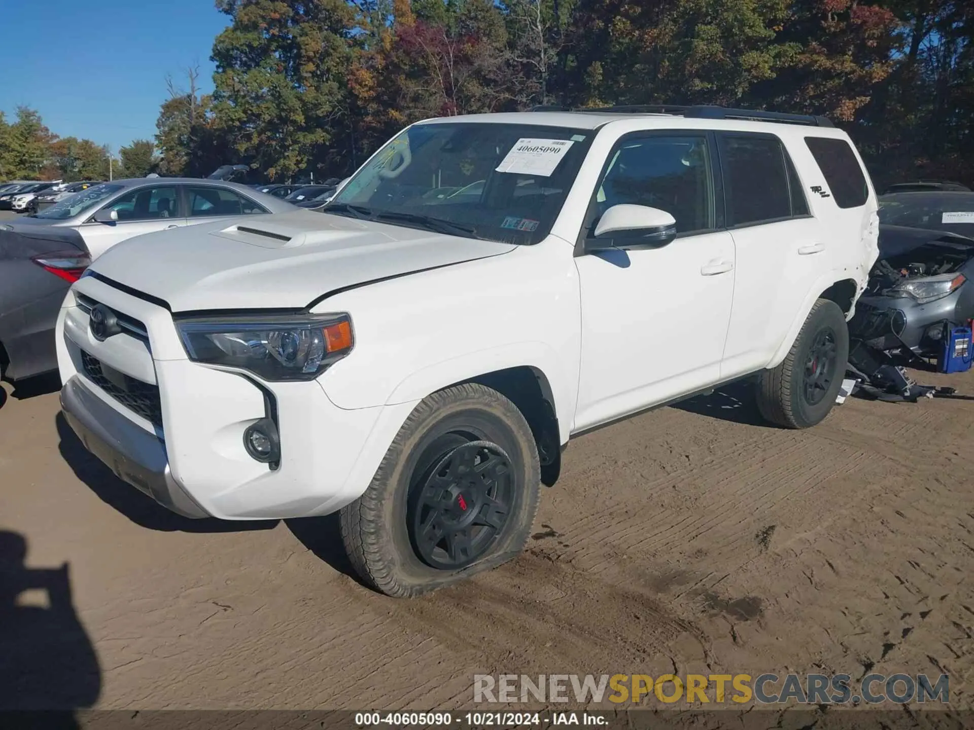2 Photograph of a damaged car JTERU5JR4M5961095 TOYOTA 4RUNNER 2021
