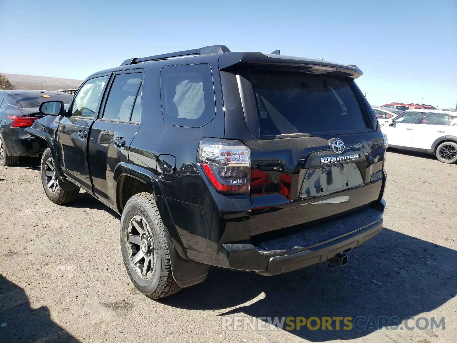3 Photograph of a damaged car JTERU5JR6M5873570 TOYOTA 4RUNNER 2021
